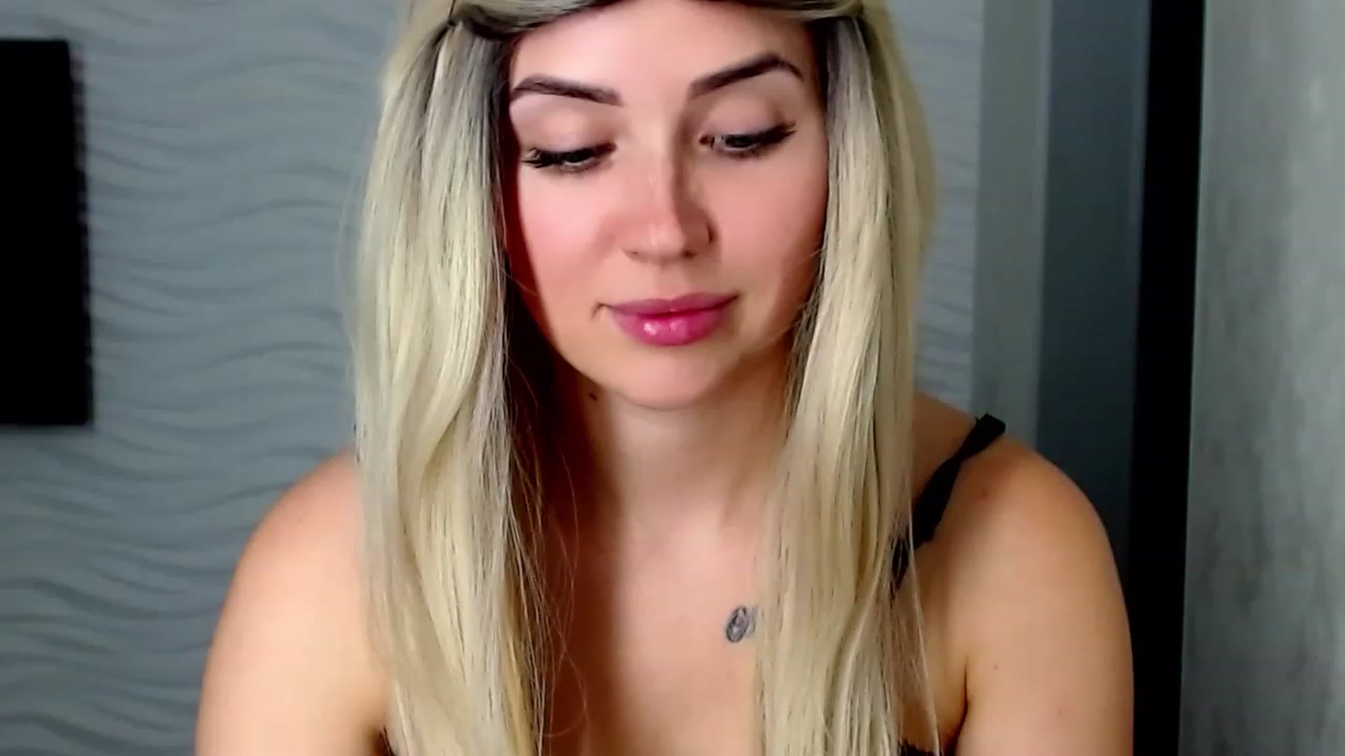 Gallery image thumbnail from SinfulAngelll's myfreecams stream on, 06/29/2023, 17:41 image 8 of 20