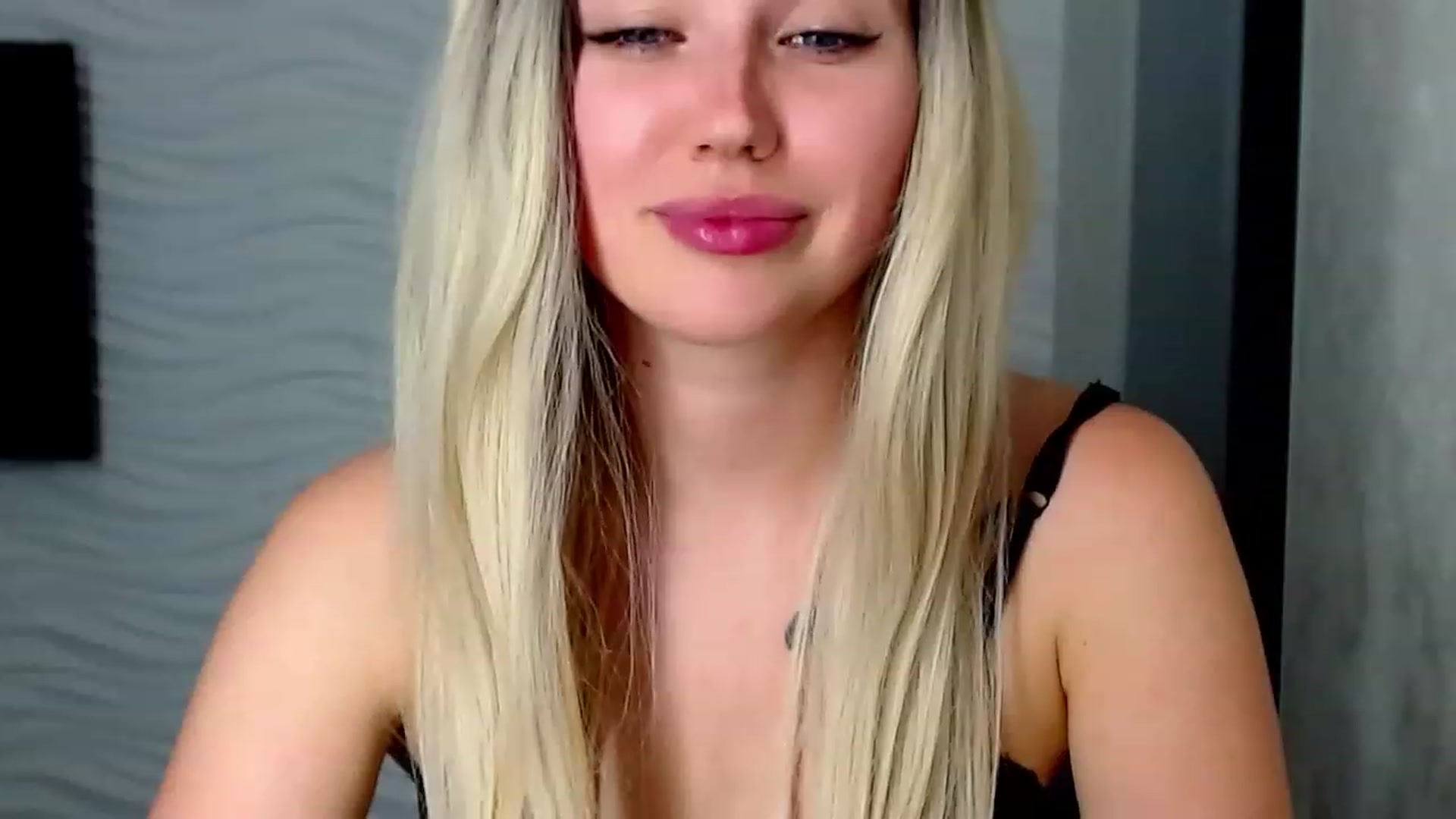Gallery image thumbnail from SinfulAngelll's myfreecams stream on, 06/29/2023, 17:41 image 13 of 20