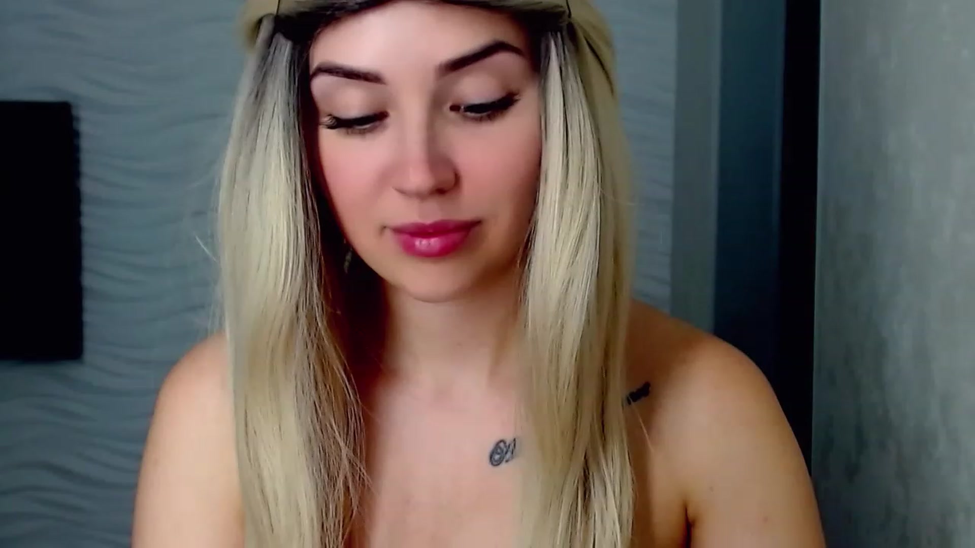 Gallery image thumbnail from SinfulAngelll's myfreecams stream on, 07/03/2023, 21:54 image 9 of 20