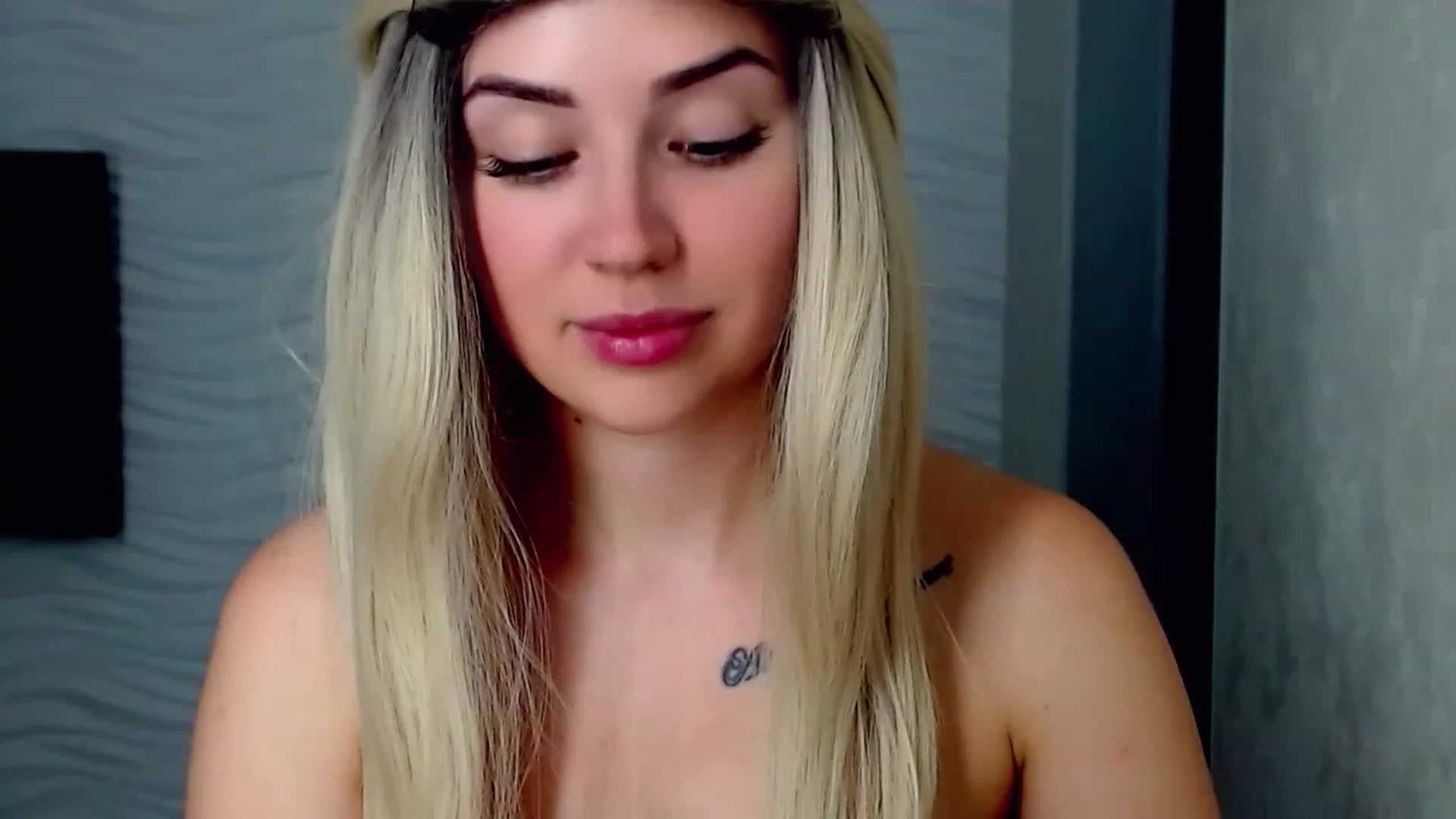 Gallery image thumbnail from SinfulAngelll's myfreecams stream on, 07/03/2023, 21:54 image 10 of 20