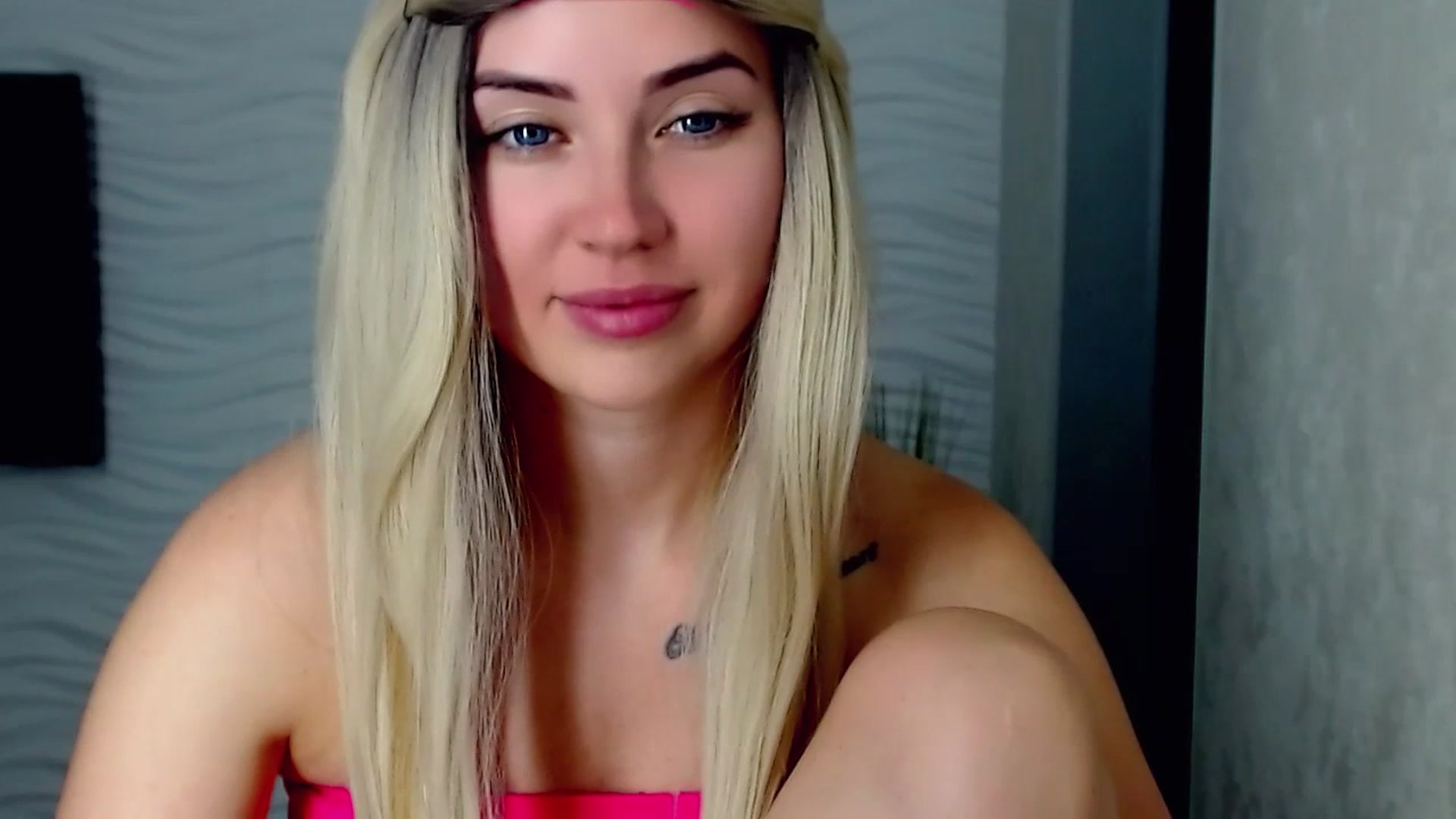Gallery image thumbnail from SinfulAngelll's myfreecams stream on, 07/05/2023, 12:36 image 10 of 20