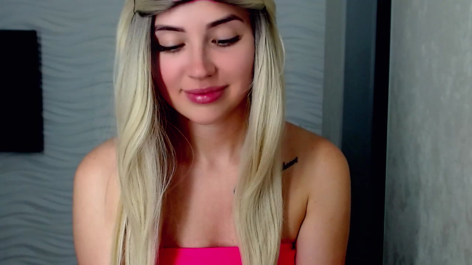 Gallery image thumbnail from SinfulAngelll's myfreecams stream on, 07/05/2023, 22:07 image 13 of 20
