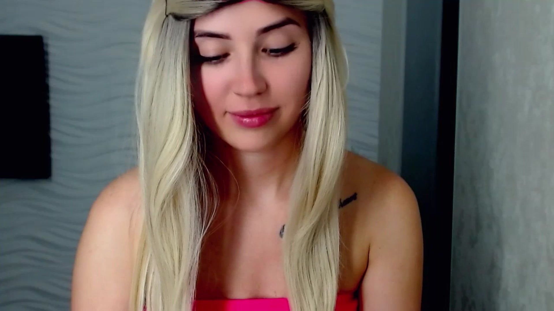 Gallery image thumbnail from SinfulAngelll's myfreecams stream on, 07/05/2023, 22:07 image 15 of 20