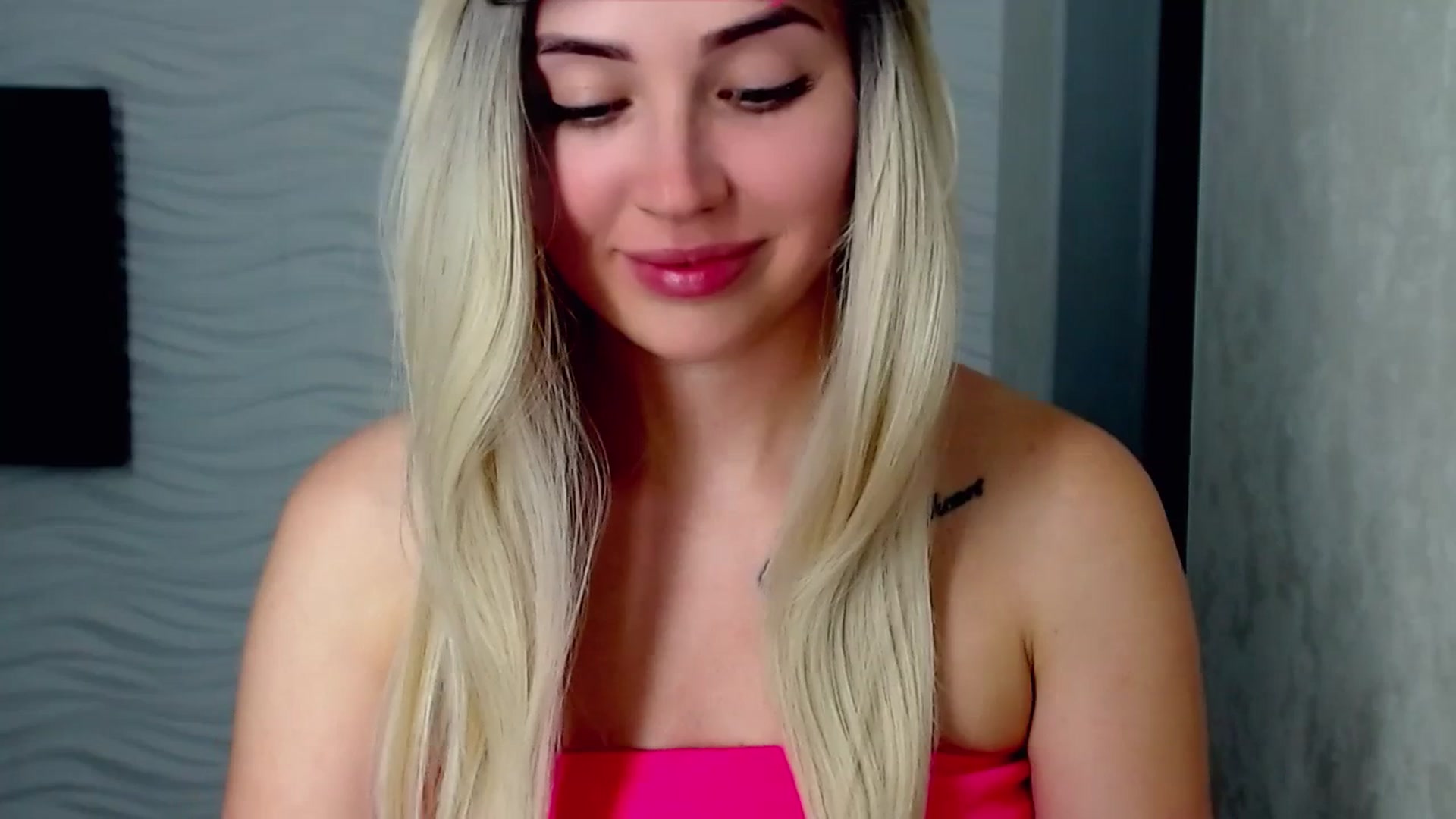 Gallery image thumbnail from SinfulAngelll's myfreecams stream on, 07/05/2023, 22:07 image 5 of 20