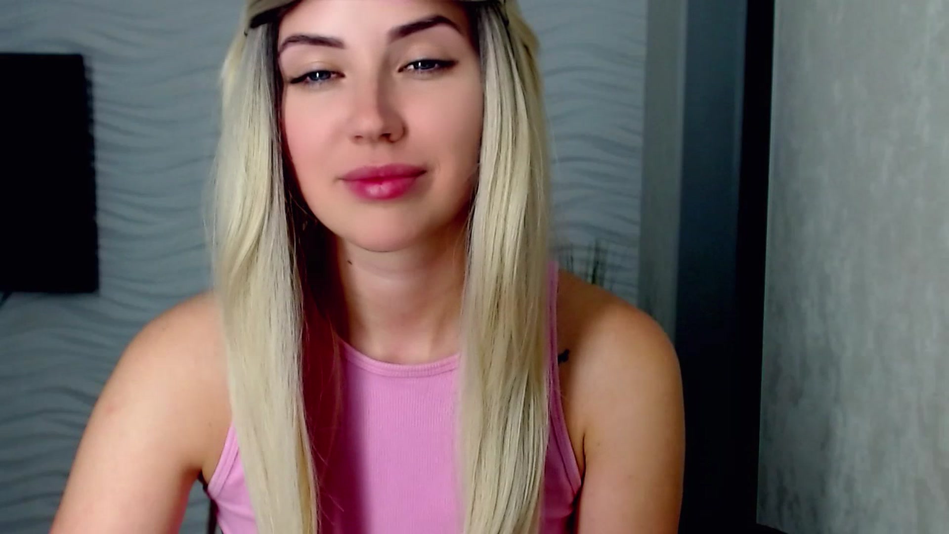 Gallery image thumbnail from SinfulAngelll's myfreecams stream on, 07/07/2023, 20:38 image 3 of 20