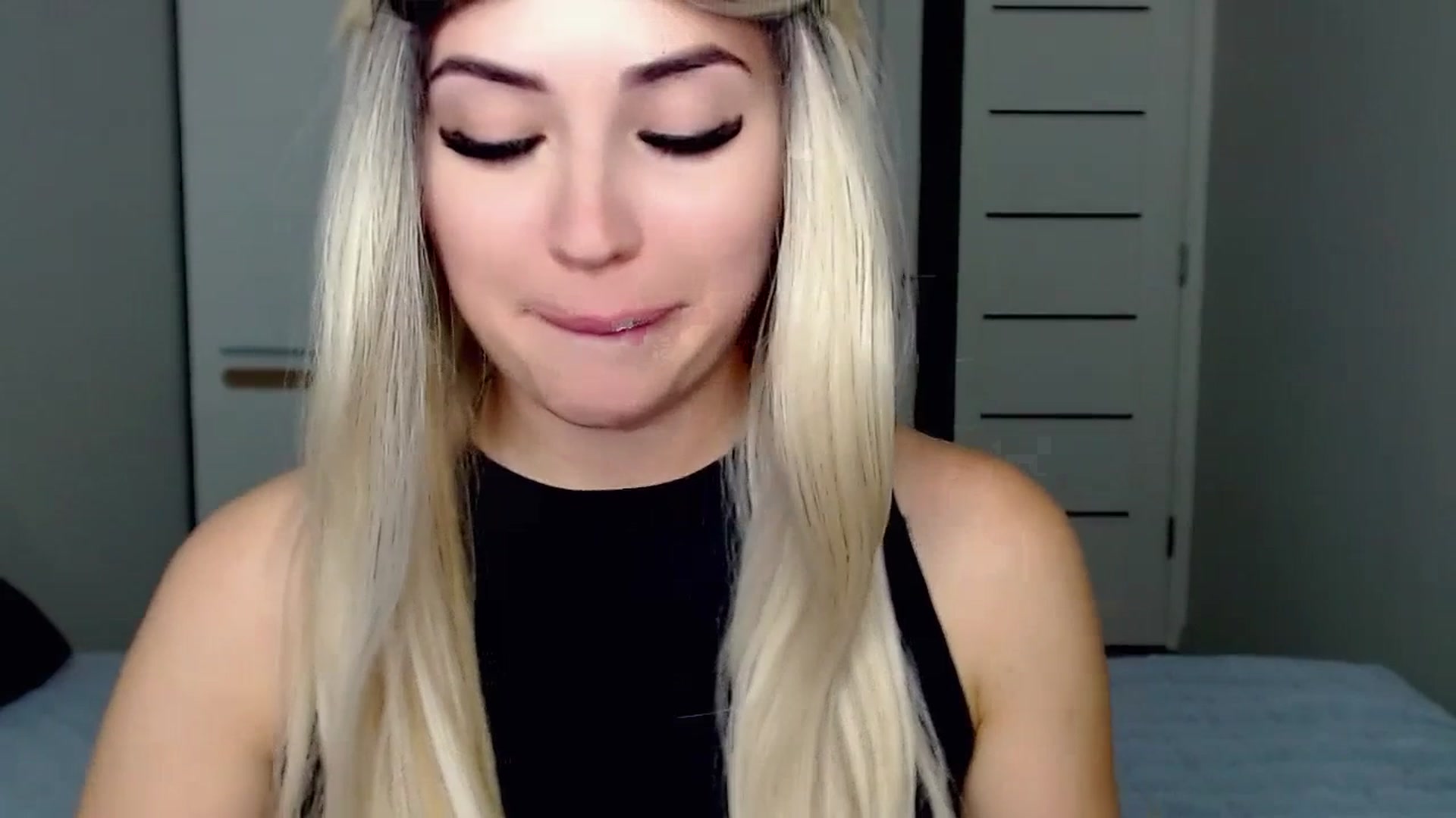 Gallery image thumbnail from SinfulAngelll's myfreecams stream on, 07/14/2023, 17:09 image 4 of 20