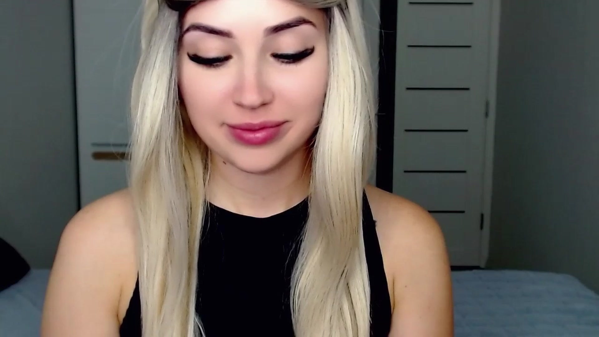 Gallery image thumbnail from SinfulAngelll's myfreecams stream on, 07/14/2023, 17:09 image 8 of 20
