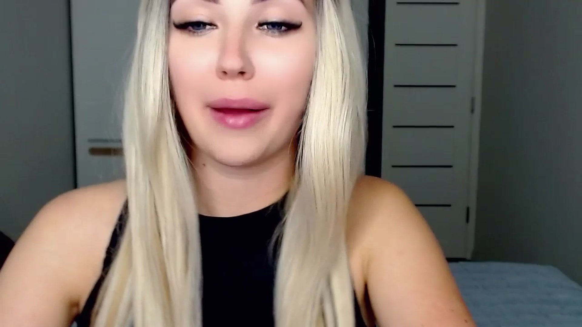 Gallery image thumbnail from SinfulAngelll's myfreecams stream on, 07/14/2023, 17:09 image 15 of 20