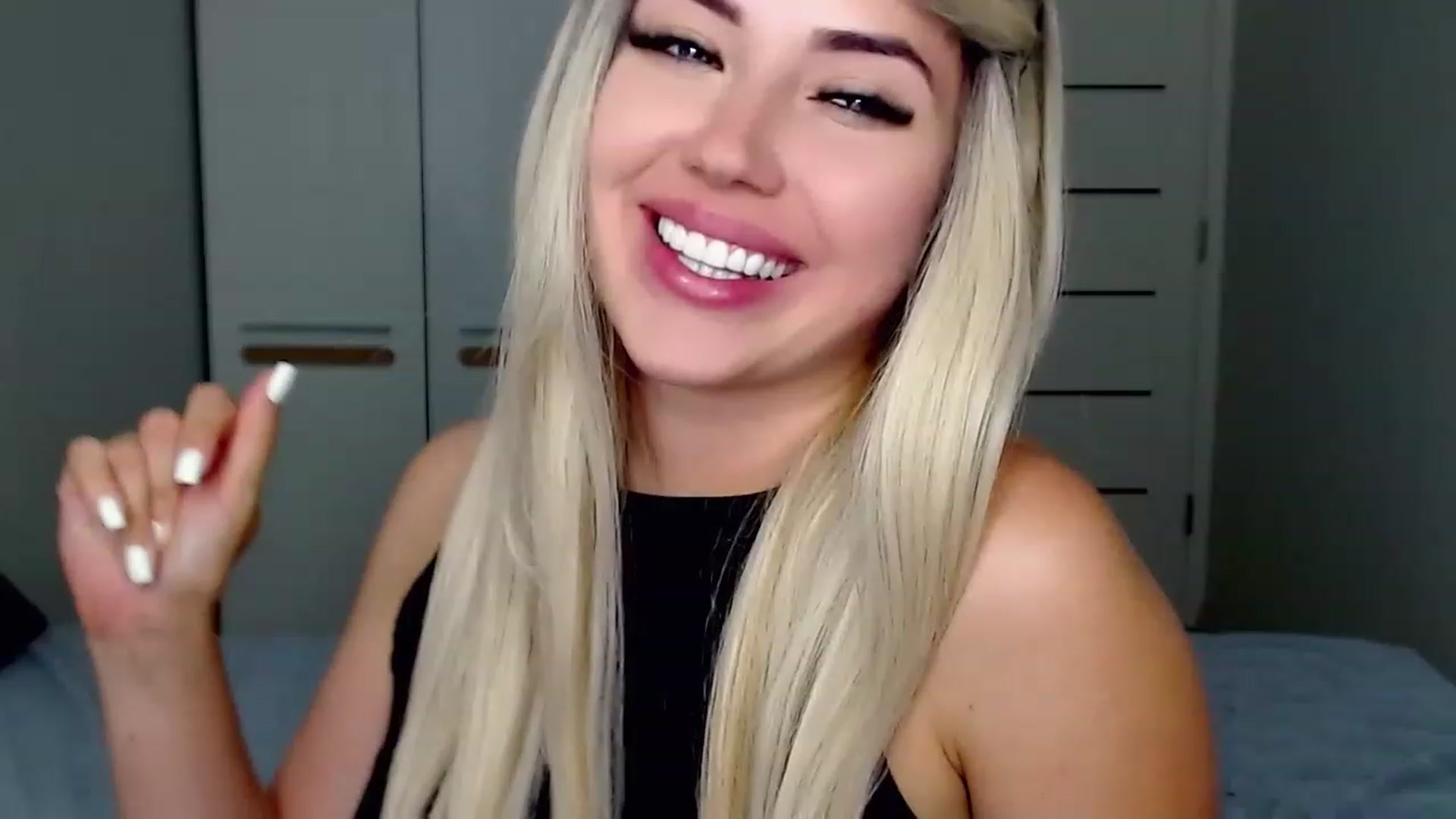 Gallery image thumbnail from SinfulAngelll's myfreecams stream on, 07/14/2023, 17:50 image 19 of 20