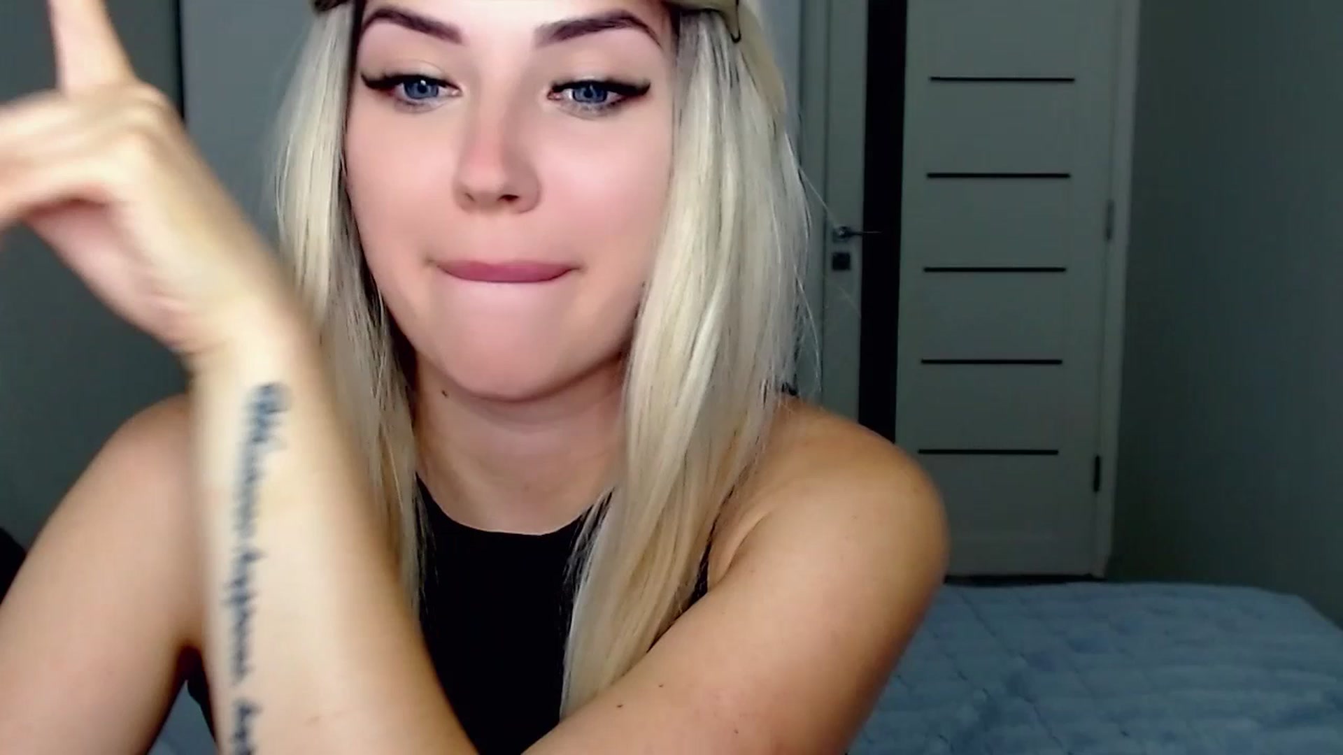 Gallery image thumbnail from SinfulAngelll's myfreecams stream on, 07/14/2023, 19:35 image 1 of 20