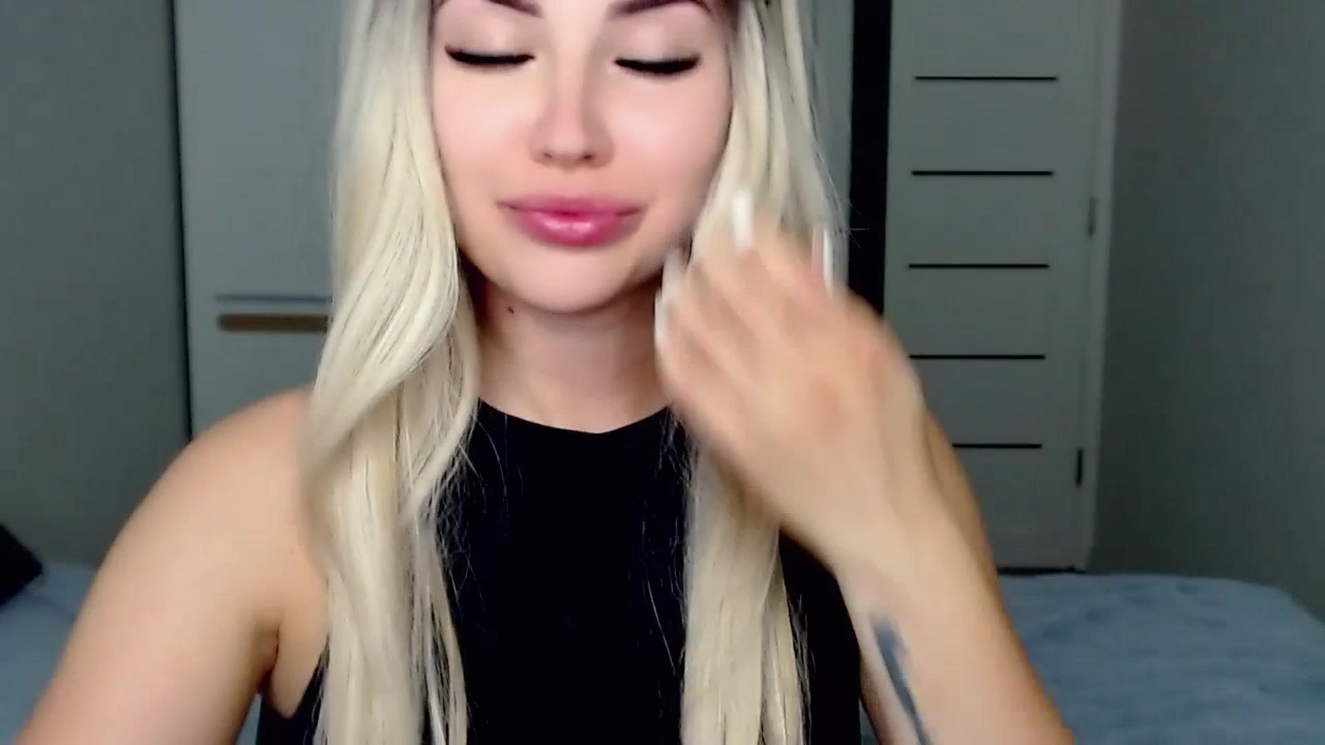 Gallery image thumbnail from SinfulAngelll's myfreecams stream on, 07/14/2023, 19:35 image 9 of 20