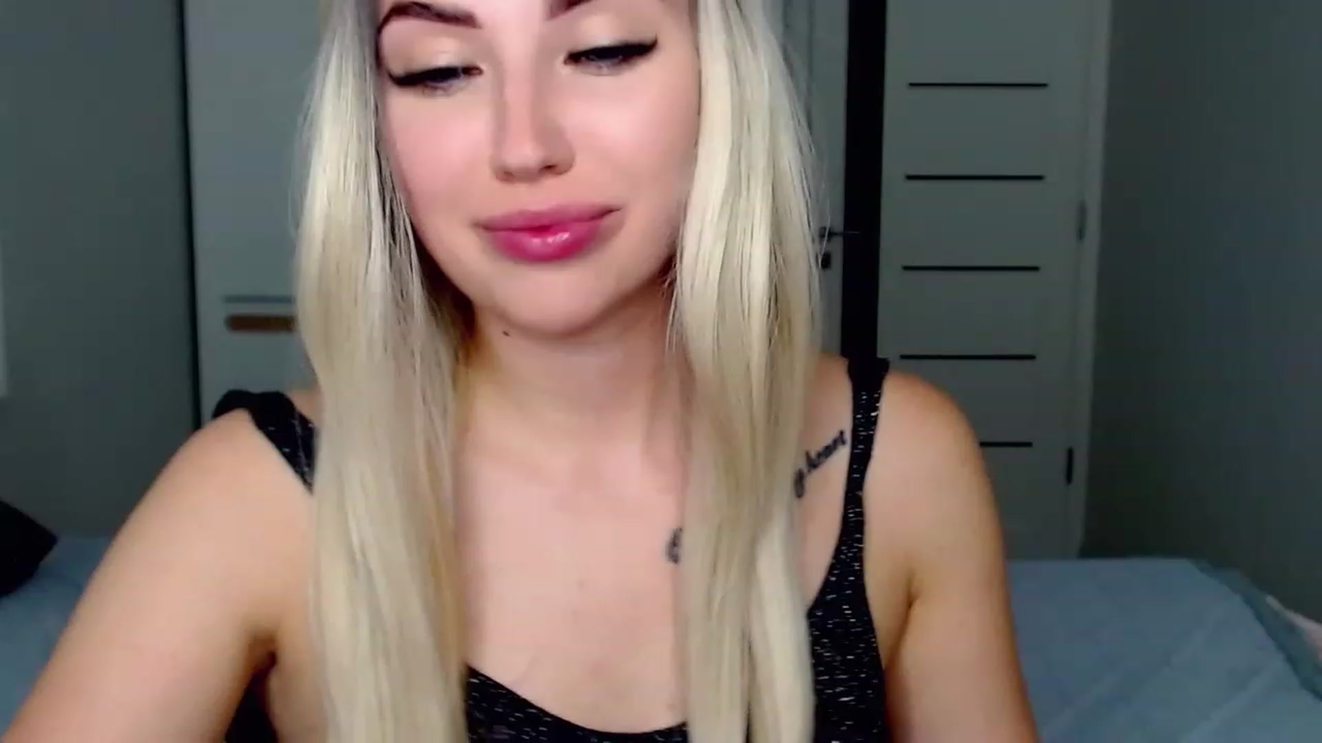 Gallery image thumbnail from SinfulAngelll's myfreecams stream on, 07/15/2023, 19:34 image 18 of 20