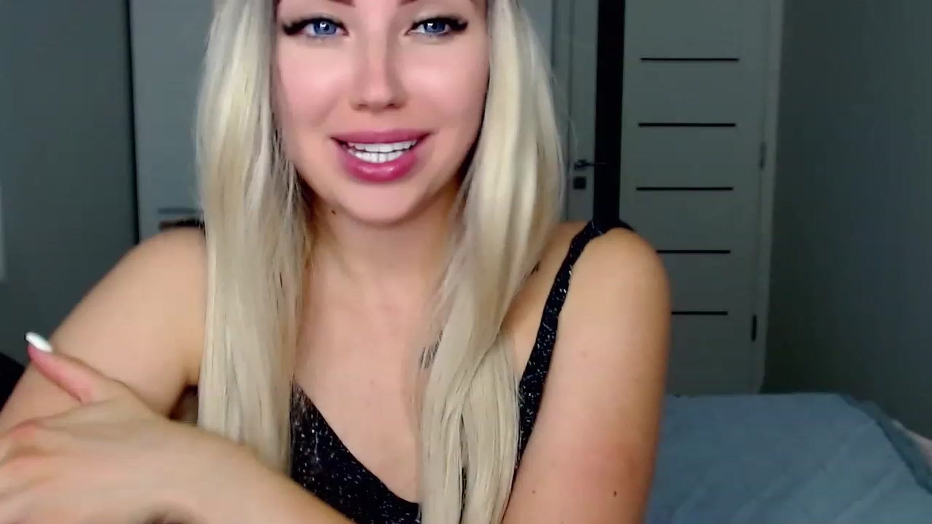 Gallery image thumbnail from SinfulAngelll's myfreecams stream on, 07/15/2023, 19:34 image 16 of 20