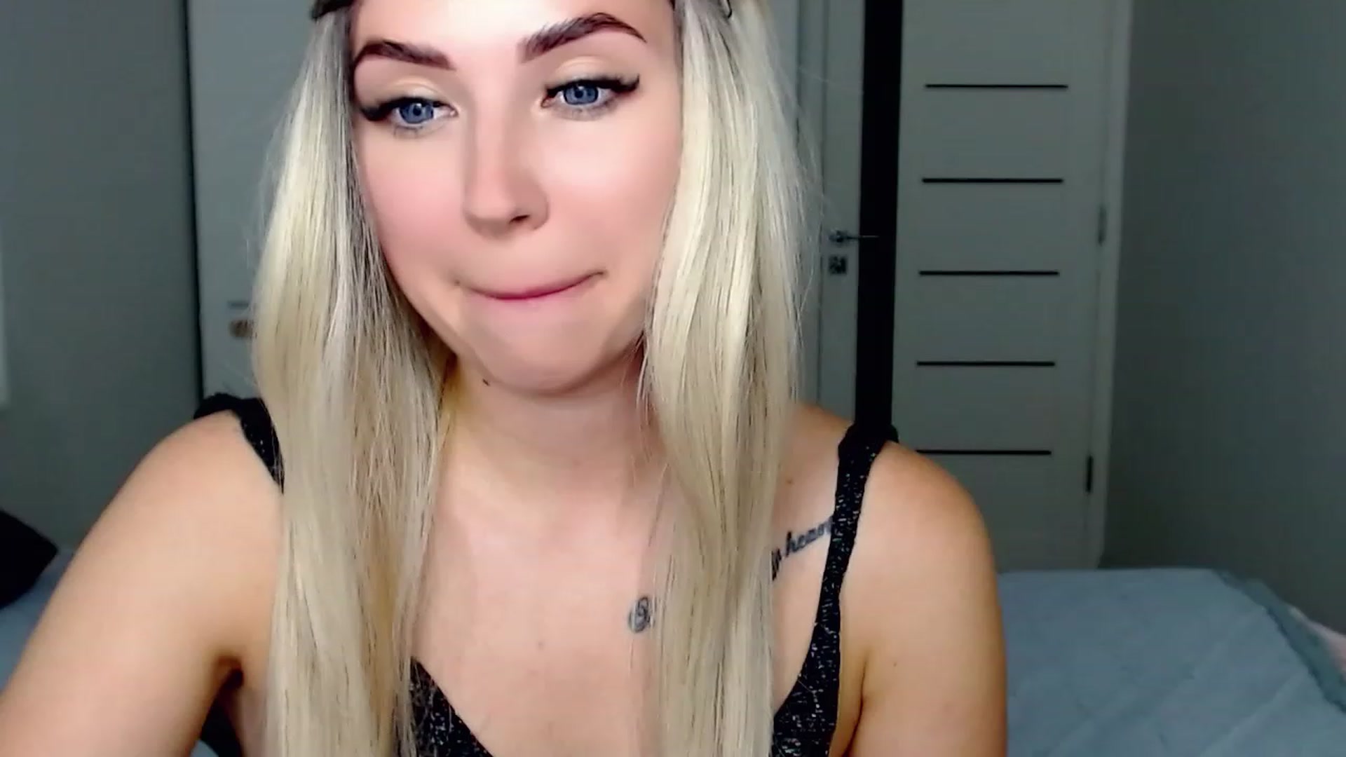 Gallery image thumbnail from SinfulAngelll's myfreecams stream on, 07/15/2023, 19:34 image 17 of 20