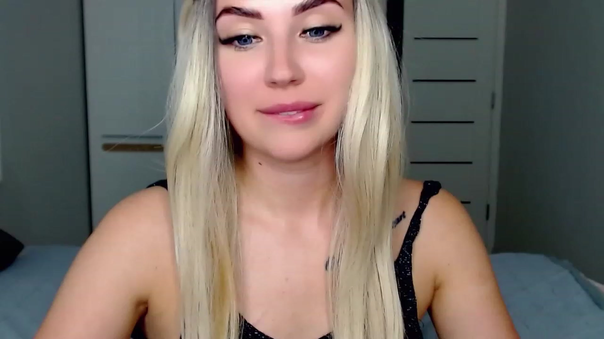 Gallery image thumbnail from SinfulAngelll's myfreecams stream on, 07/15/2023, 19:34 image 12 of 20
