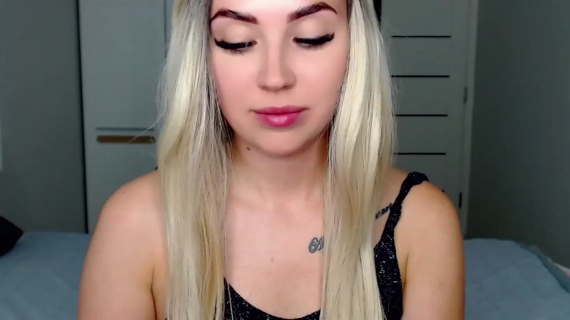 Gallery image thumbnail from SinfulAngelll's myfreecams stream on, 07/15/2023, 19:34 image 10 of 20