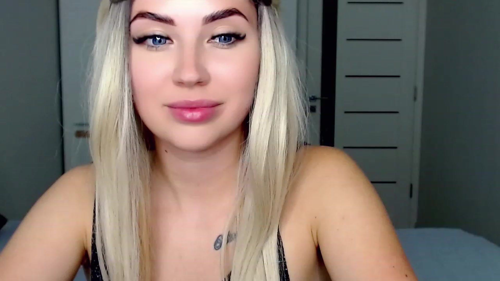 Gallery image thumbnail from SinfulAngelll's myfreecams stream on, 07/15/2023, 20:32 image 7 of 20