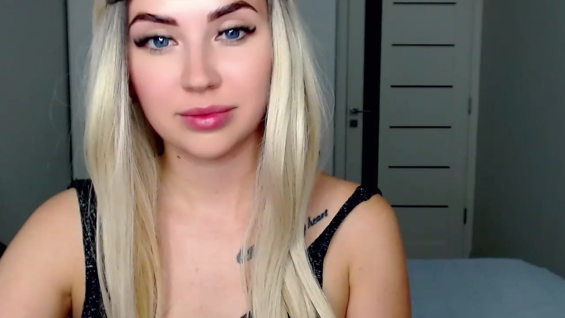 Gallery image thumbnail from SinfulAngelll's myfreecams stream on, 07/15/2023, 20:32 image 6 of 20