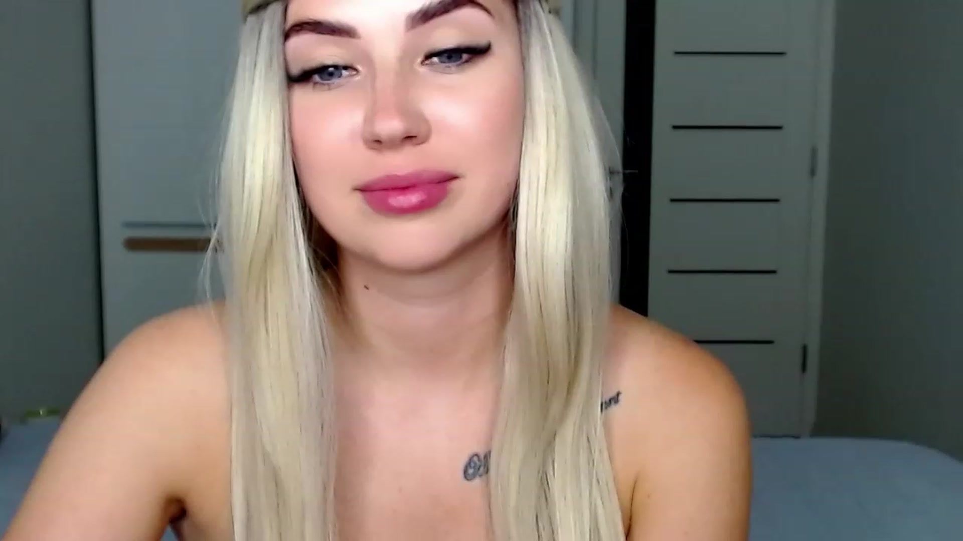 Gallery image thumbnail from SinfulAngelll's myfreecams stream on, 07/16/2023, 16:03 image 10 of 20