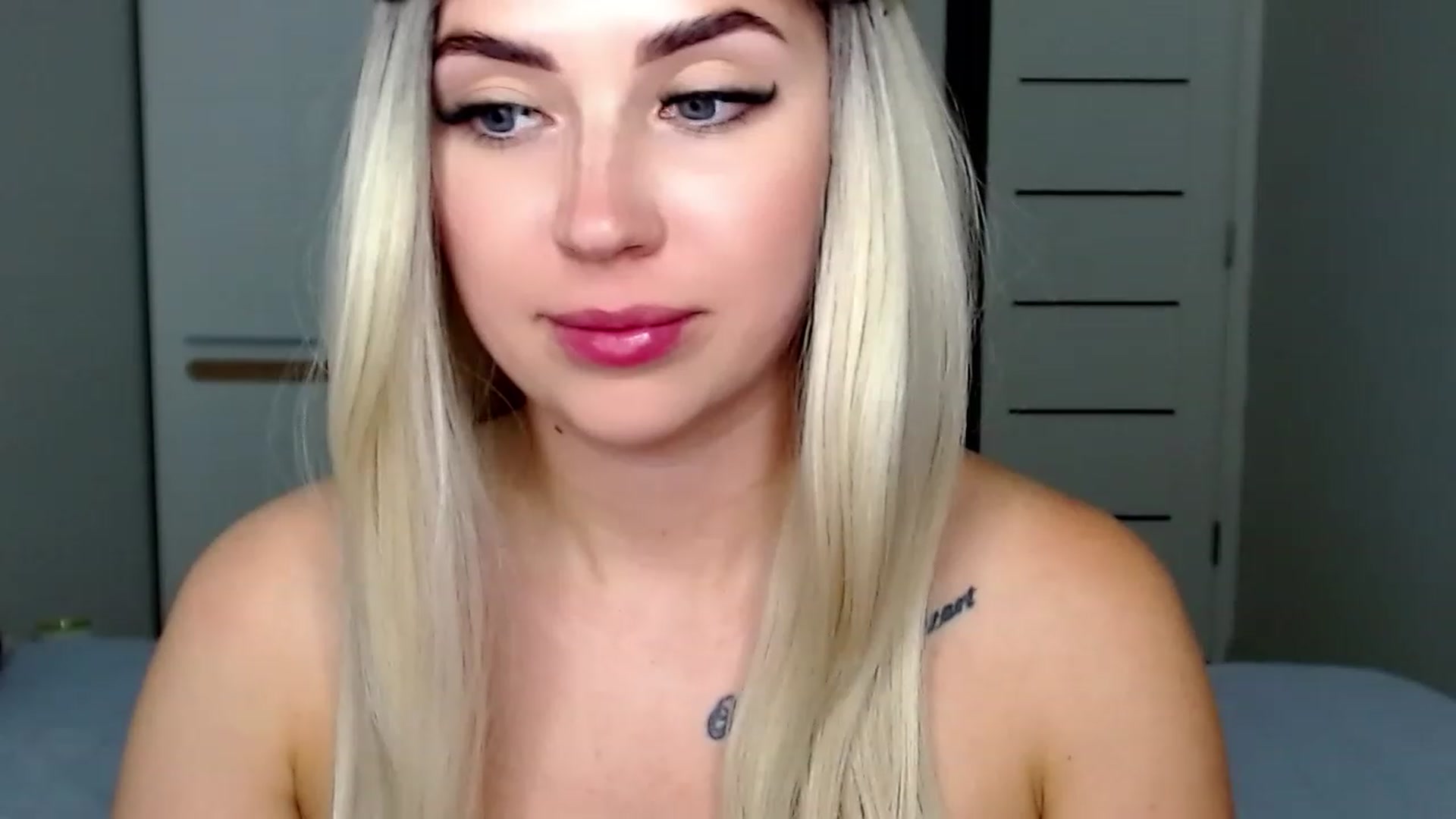 Gallery image thumbnail from SinfulAngelll's myfreecams stream on, 07/16/2023, 16:03 image 14 of 20
