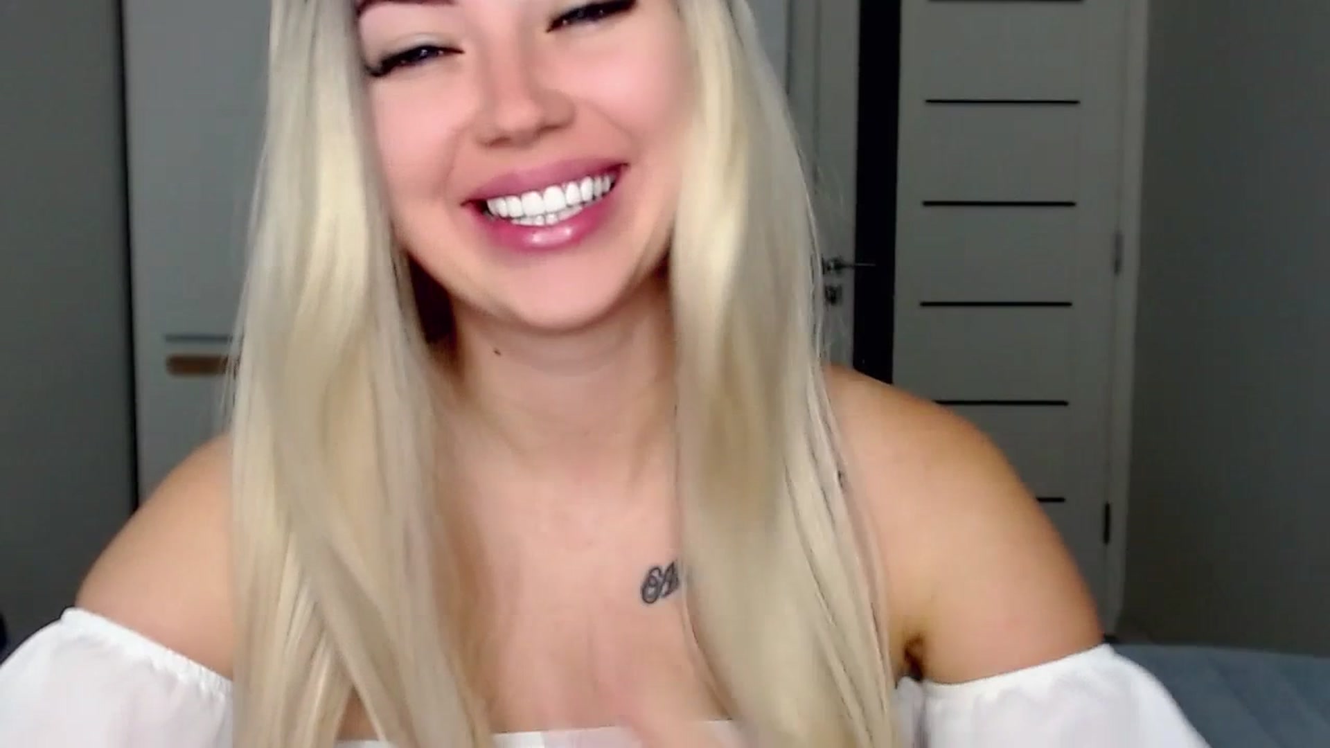 Gallery image thumbnail from SinfulAngelll's myfreecams stream on, 07/17/2023, 05:13 image 8 of 20