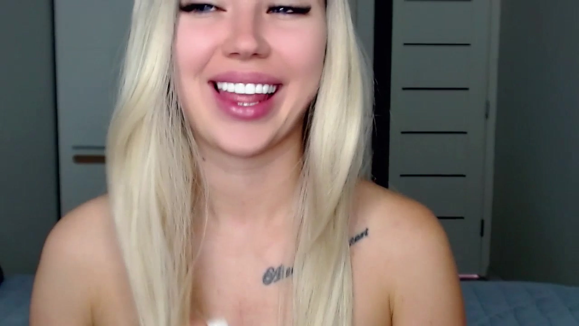Gallery image thumbnail from SinfulAngelll's myfreecams stream on, 07/17/2023, 05:13 image 14 of 20