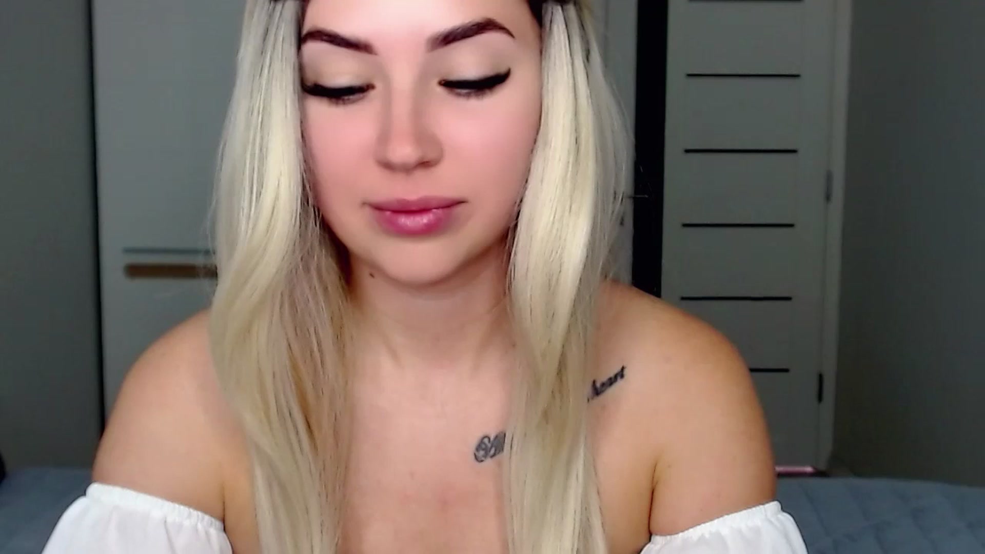 Gallery image thumbnail from SinfulAngelll's myfreecams stream on, 07/17/2023, 05:13 image 15 of 20