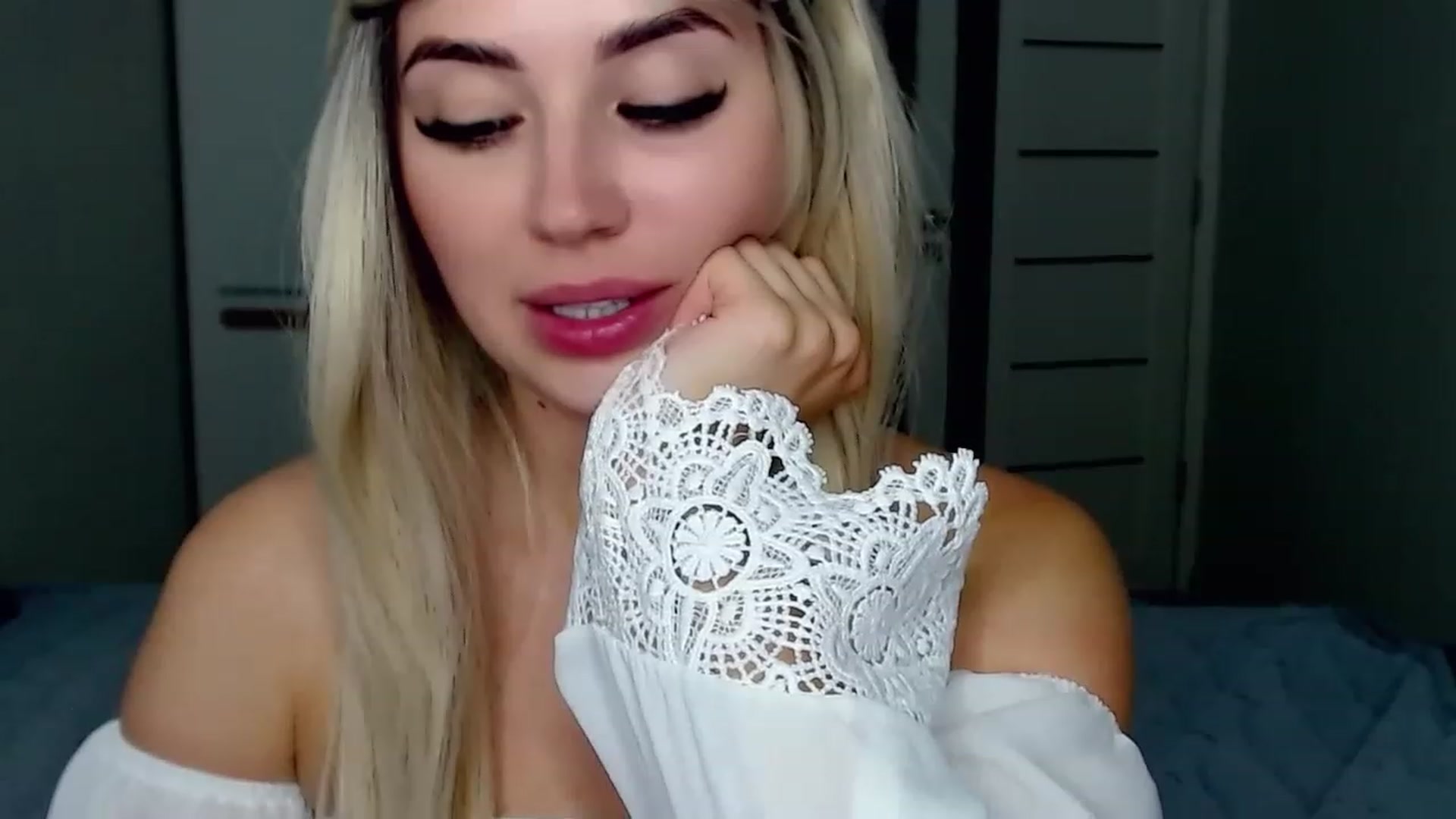 Gallery image thumbnail from SinfulAngelll's myfreecams stream on, 07/17/2023, 21:28 image 20 of 20