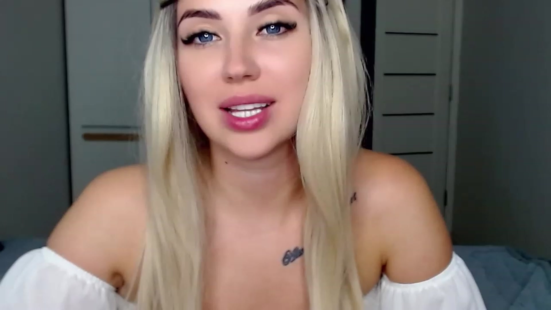 Gallery image thumbnail from SinfulAngelll's myfreecams stream on, 07/17/2023, 21:28 image 7 of 20