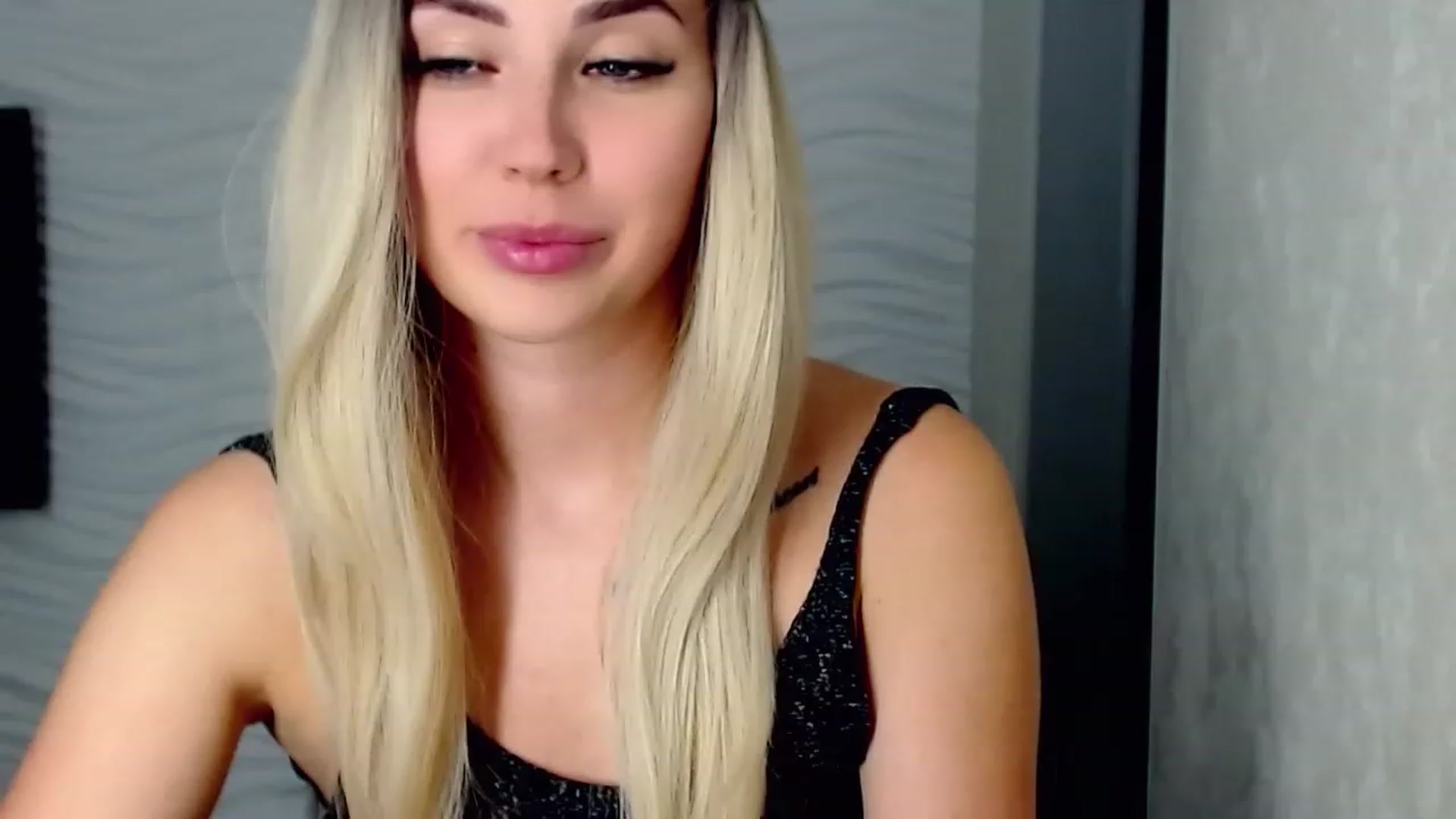 Gallery image thumbnail from SinfulAngelll's myfreecams stream on, 07/19/2023, 16:13 image 18 of 20