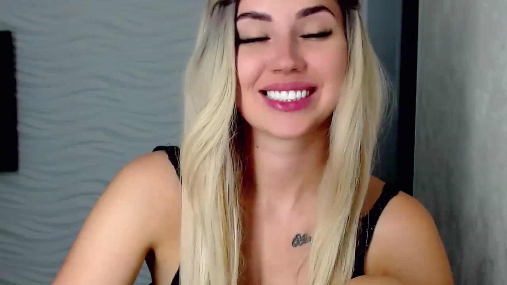 Gallery image thumbnail from SinfulAngelll's myfreecams stream on, 07/19/2023, 17:16 image 2 of 20