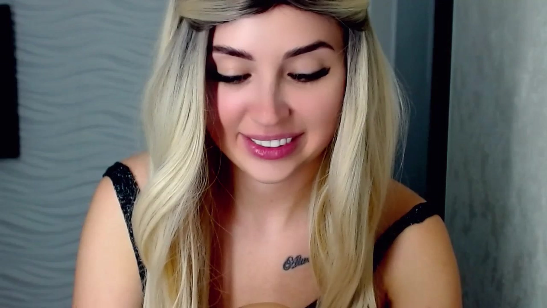 Gallery image thumbnail from SinfulAngelll's myfreecams stream on, 07/19/2023, 17:16 image 19 of 20