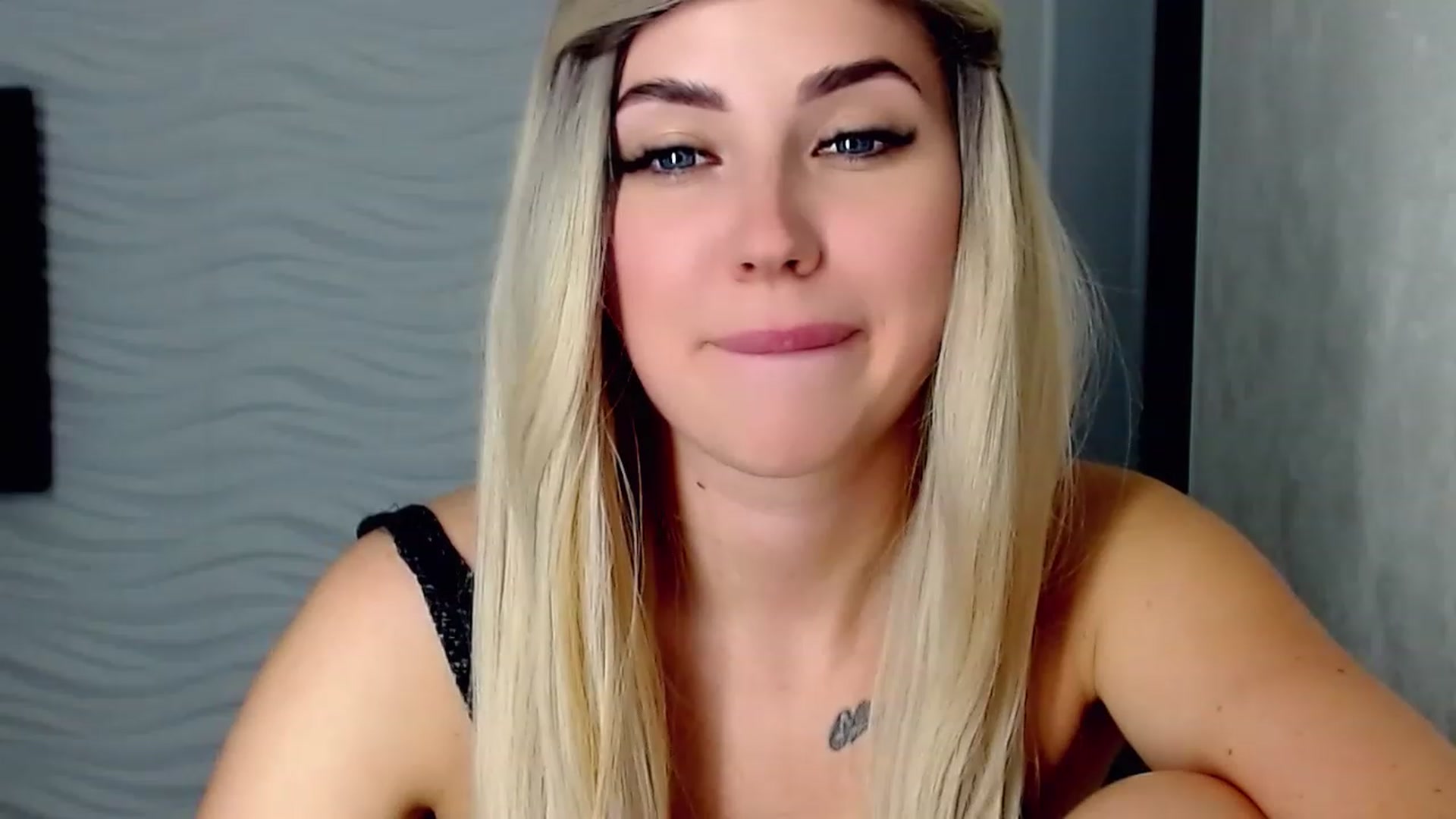 Gallery image thumbnail from SinfulAngelll's myfreecams stream on, 07/19/2023, 17:16 image 5 of 20