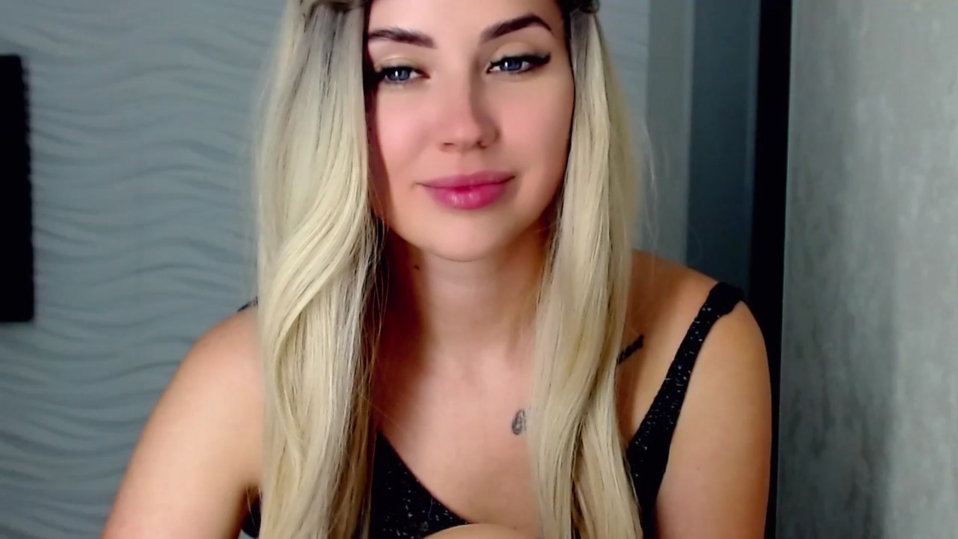 Gallery image thumbnail from SinfulAngelll's myfreecams stream on, 07/19/2023, 17:33 image 6 of 20