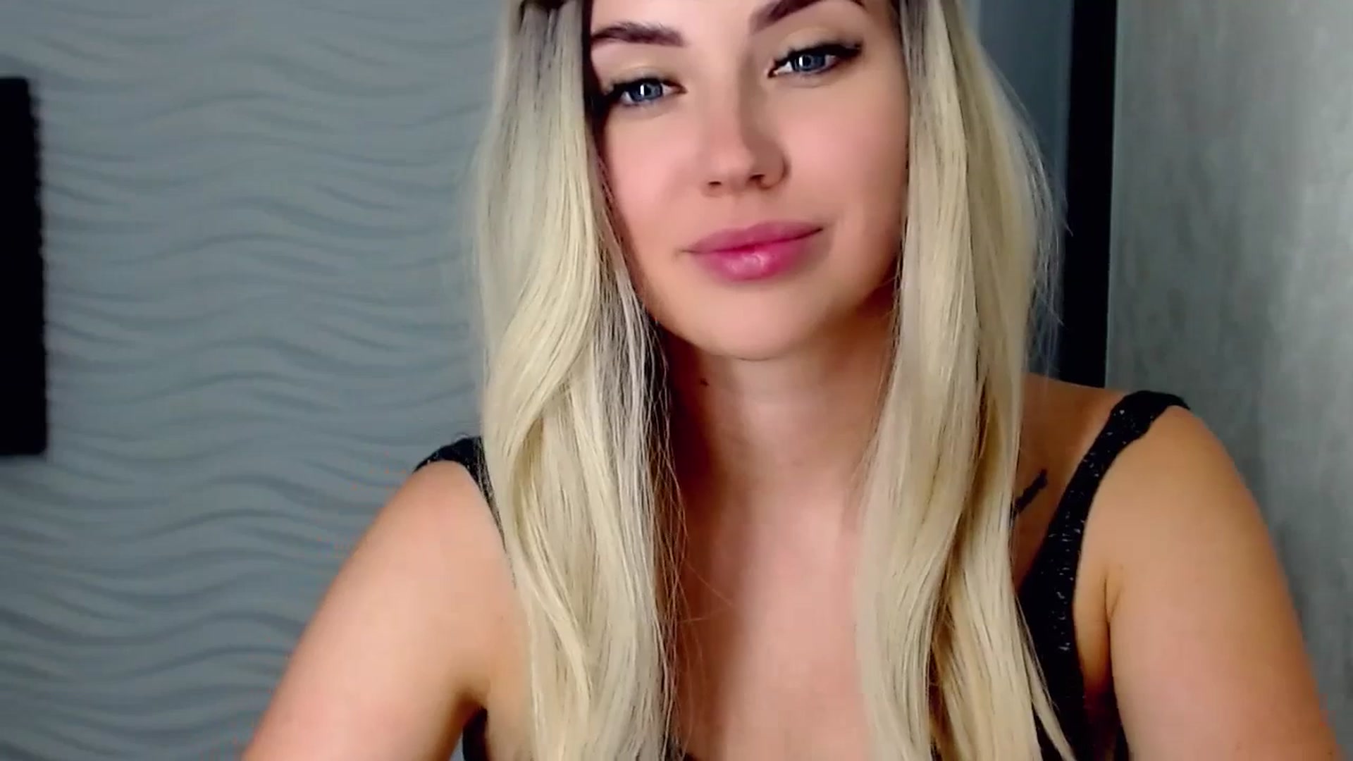 Gallery image thumbnail from SinfulAngelll's myfreecams stream on, 07/19/2023, 17:33 image 16 of 20