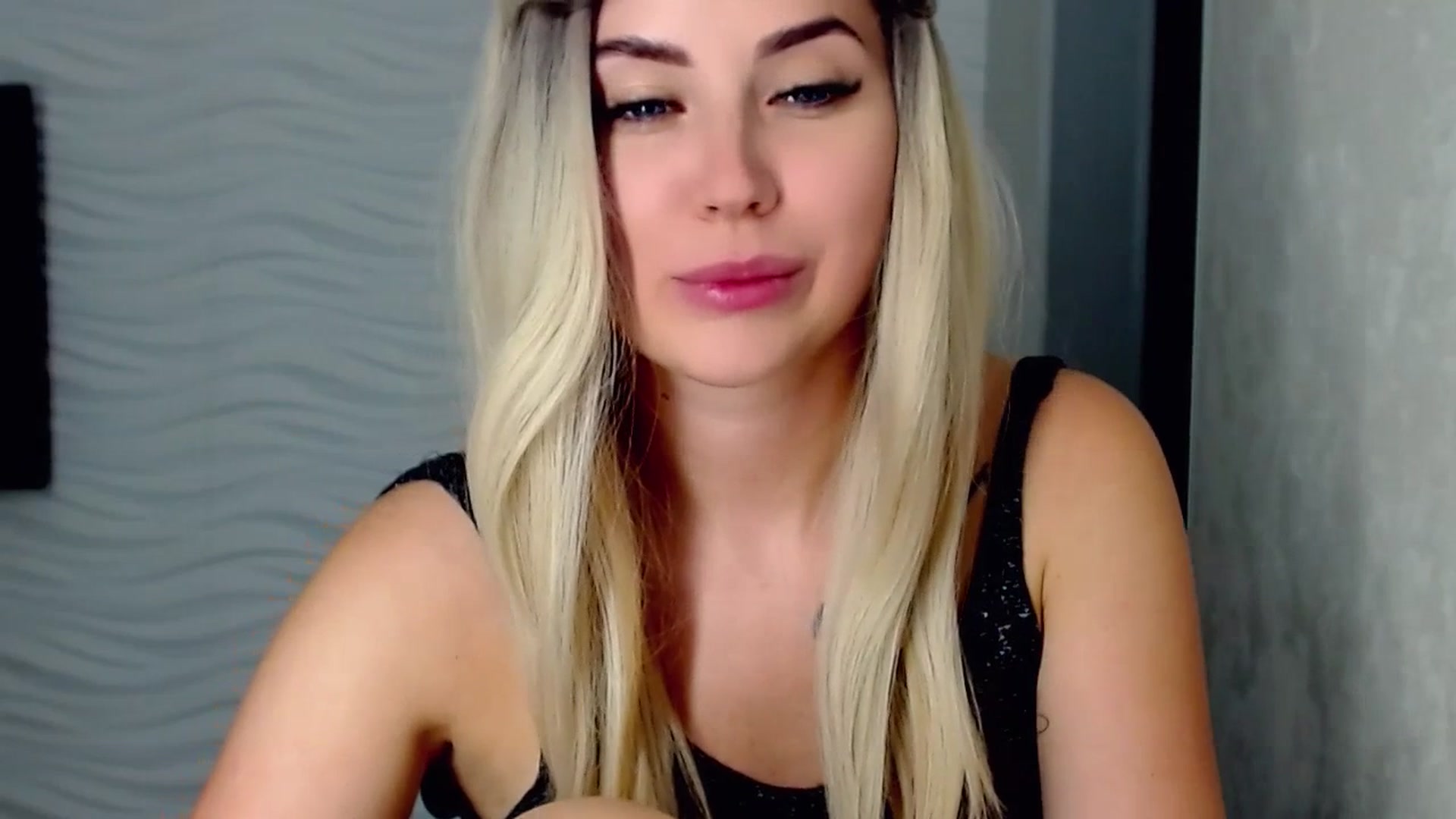 Gallery image thumbnail from SinfulAngelll's myfreecams stream on, 07/19/2023, 17:33 image 12 of 20