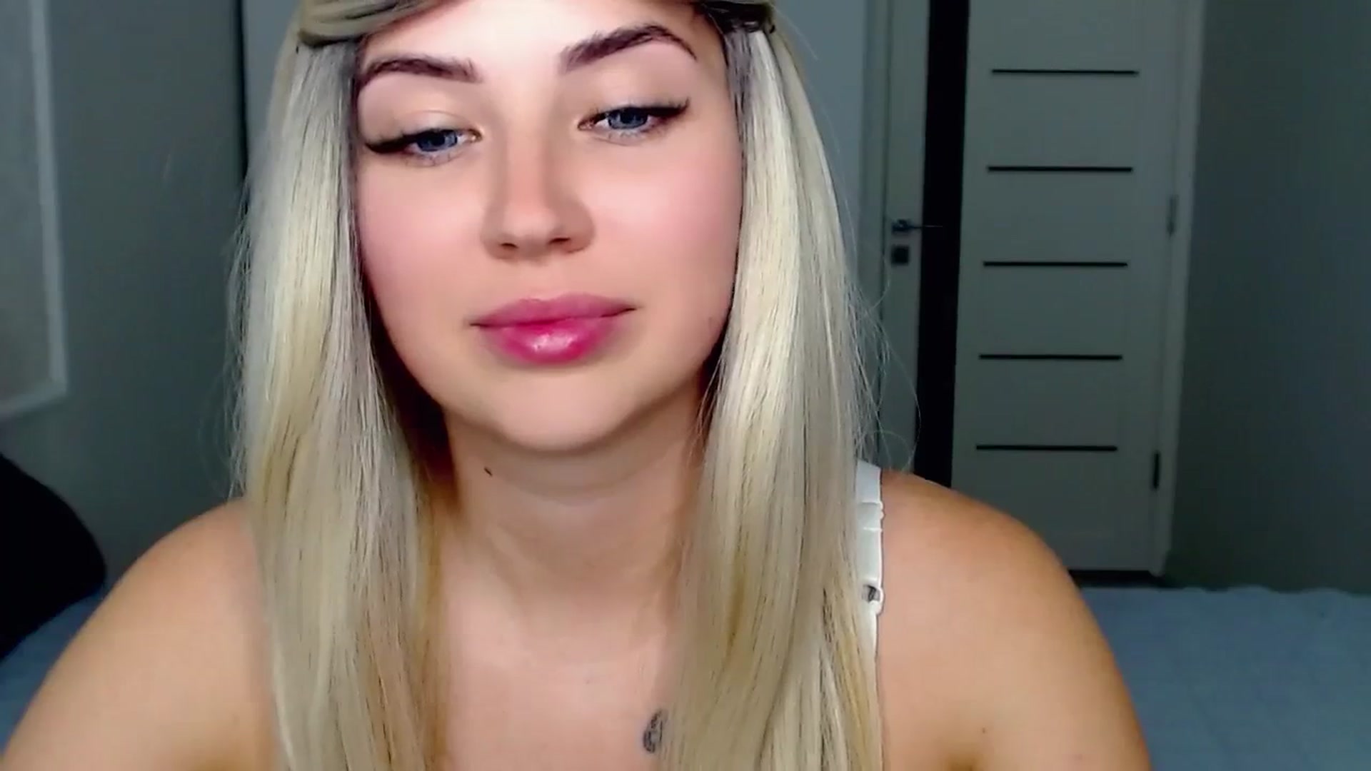 Gallery image thumbnail from SinfulAngelll's myfreecams stream on, 08/03/2023, 22:27 image 10 of 20