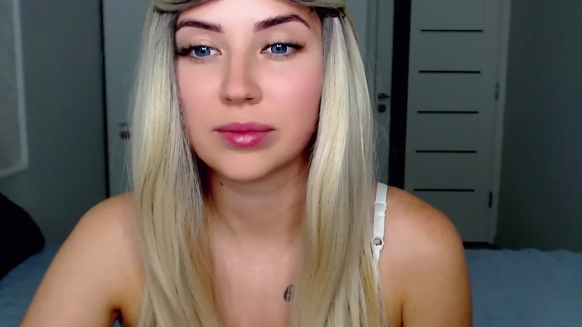 Gallery image thumbnail from SinfulAngelll's myfreecams stream on, 08/03/2023, 22:27 image 18 of 20