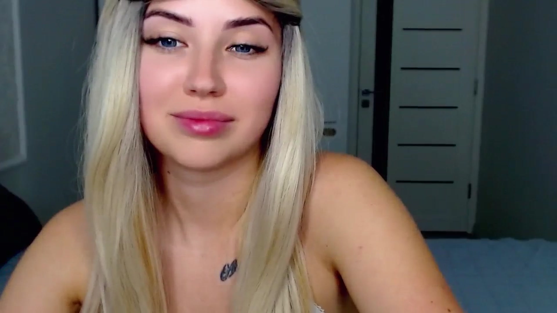 Gallery image thumbnail from SinfulAngelll's myfreecams stream on, 08/03/2023, 22:27 image 7 of 20