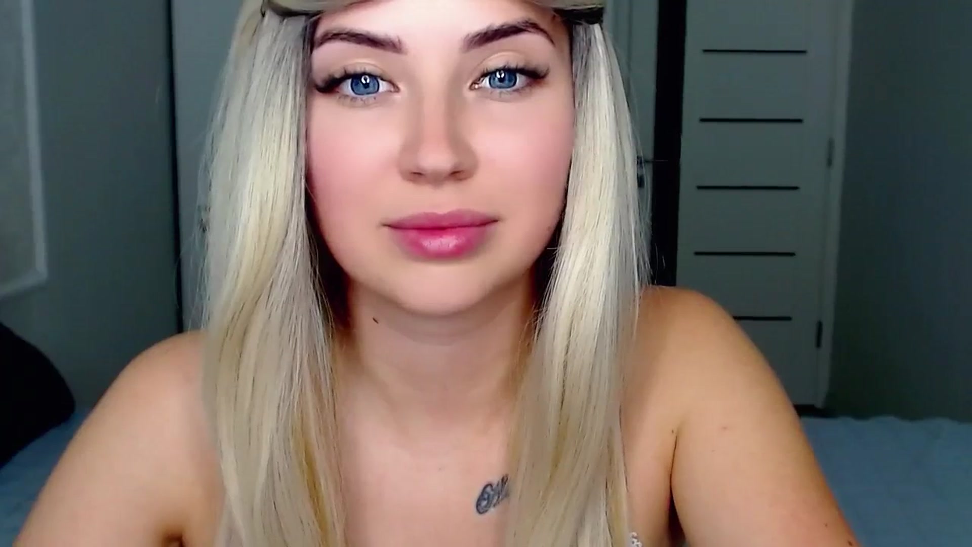 Gallery image thumbnail from SinfulAngelll's myfreecams stream on, 08/03/2023, 22:27 image 4 of 20