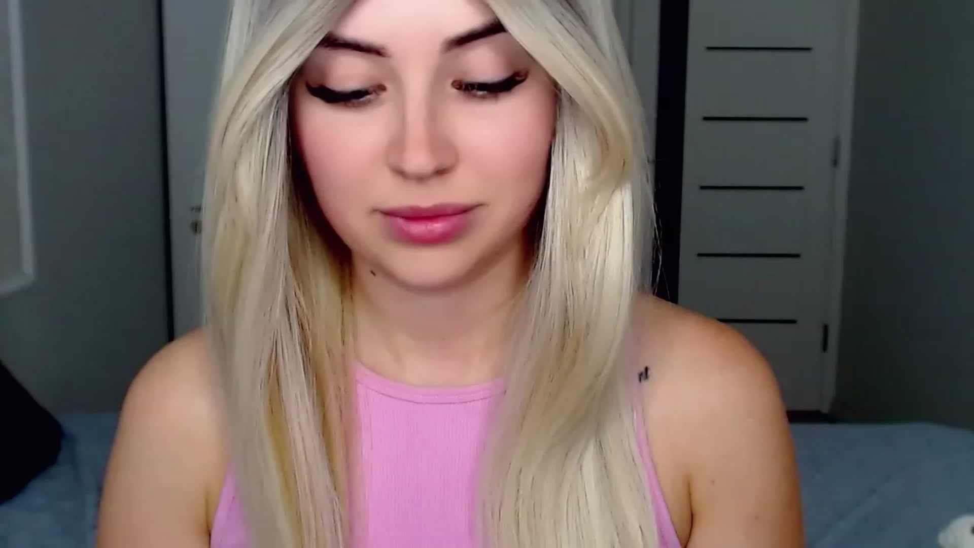 Gallery image thumbnail from SinfulAngelll's myfreecams stream on, 08/04/2023, 12:02 image 19 of 20