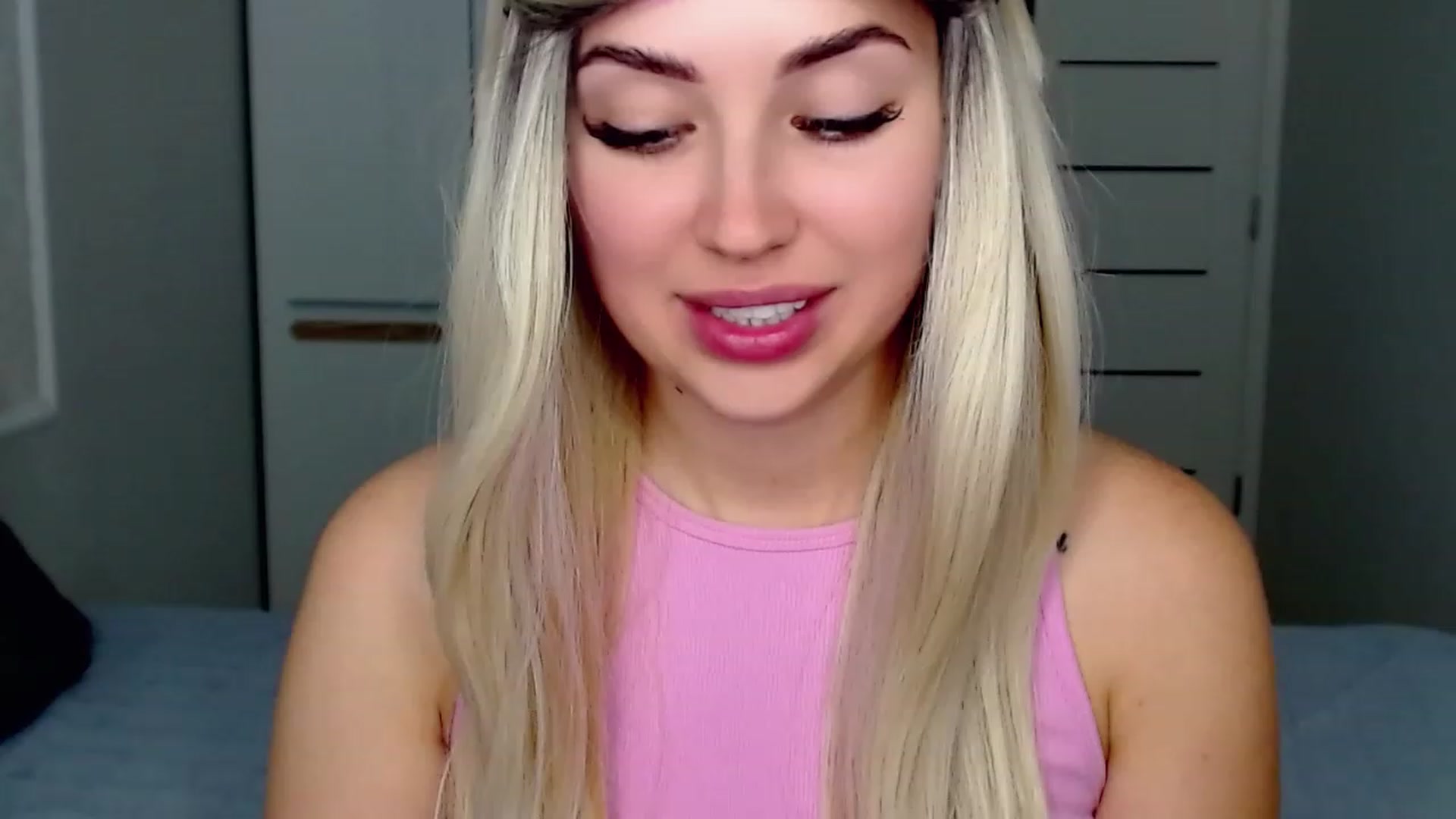 Gallery image thumbnail from SinfulAngelll's myfreecams stream on, 08/04/2023, 12:02 image 10 of 20