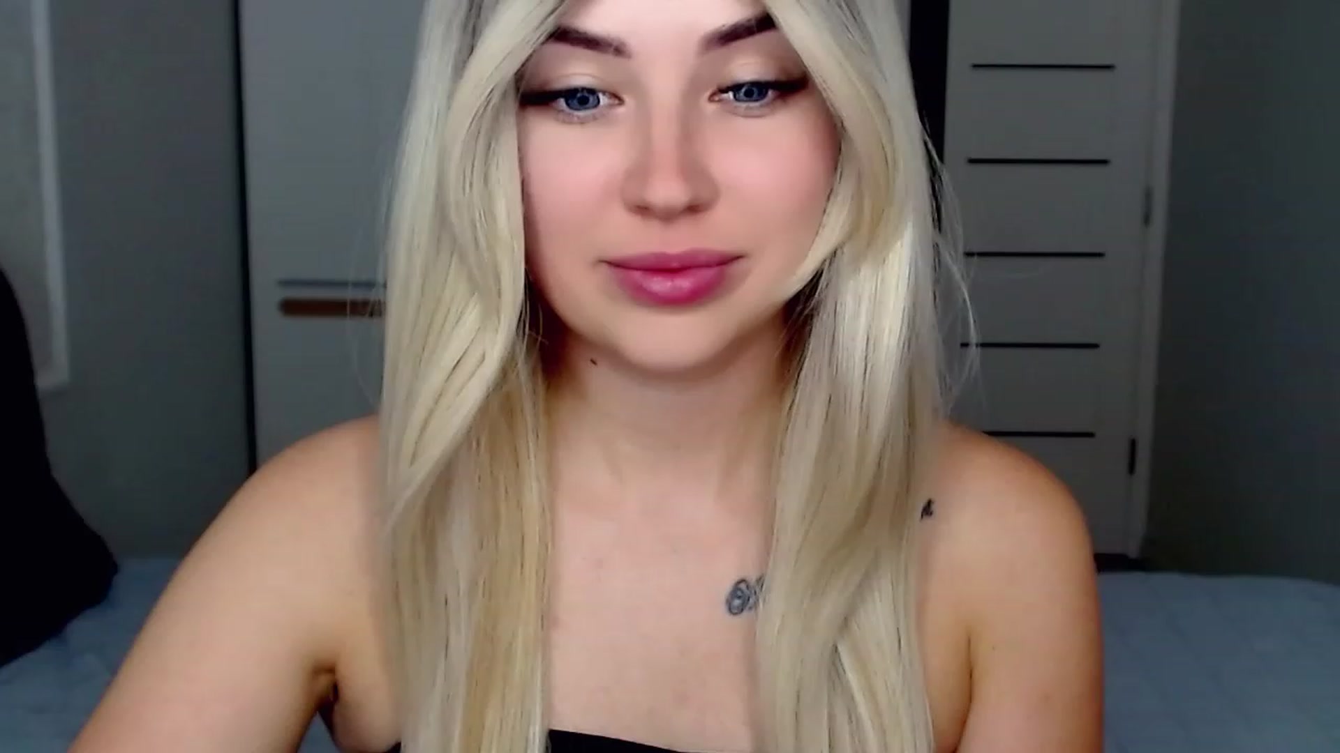 Gallery image thumbnail from SinfulAngelll's myfreecams stream on, 08/06/2023, 13:13 image 10 of 20
