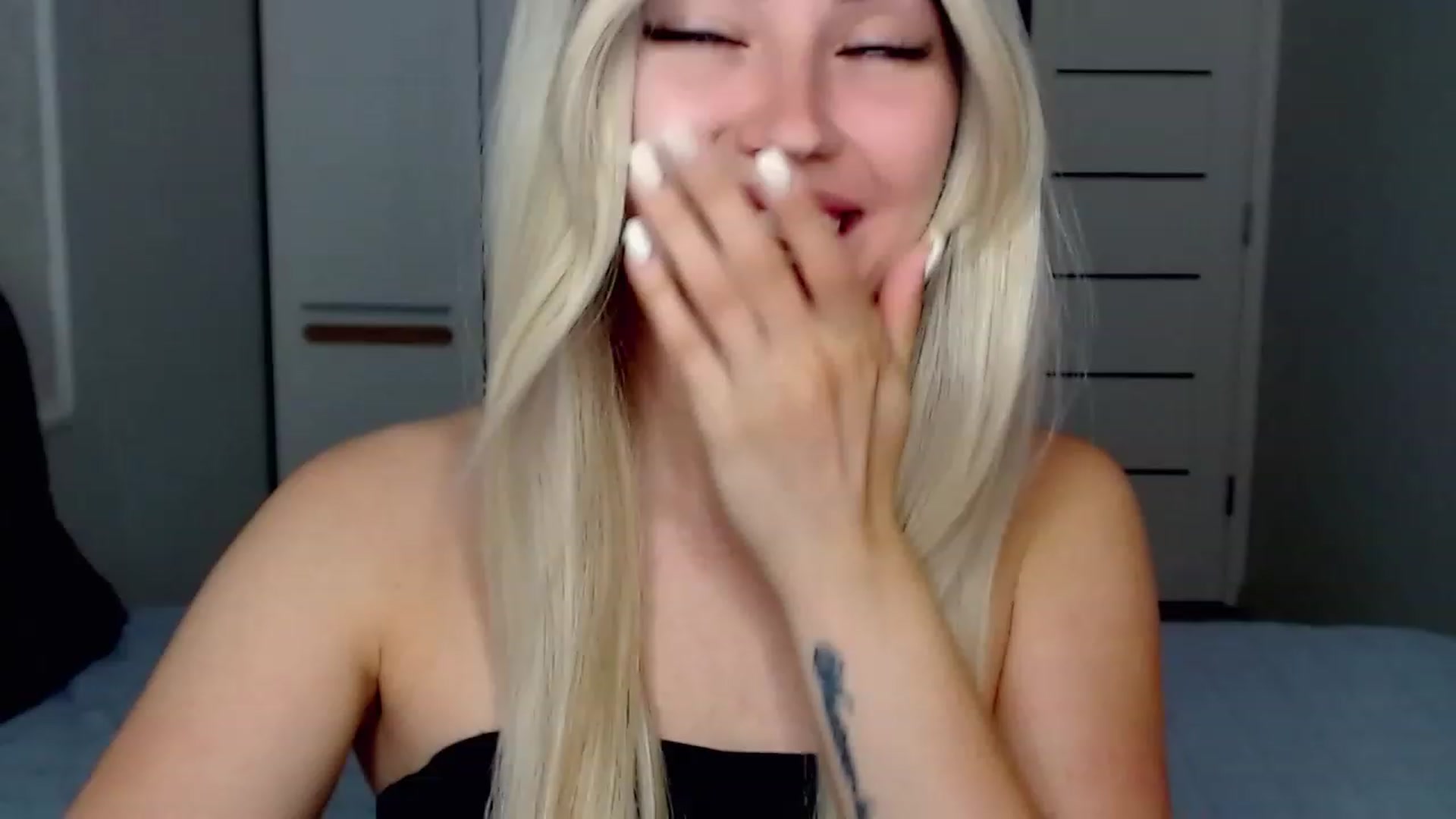 Gallery image thumbnail from SinfulAngelll's myfreecams stream on, 08/06/2023, 13:13 image 9 of 20