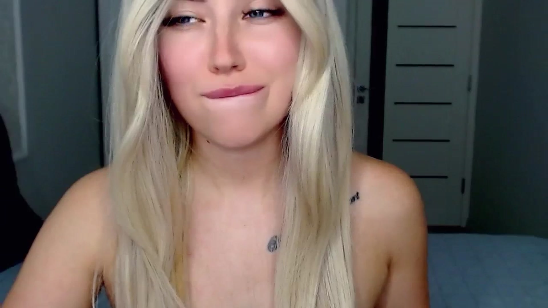 Gallery image thumbnail from SinfulAngelll's myfreecams stream on, 08/06/2023, 14:25 image 19 of 20