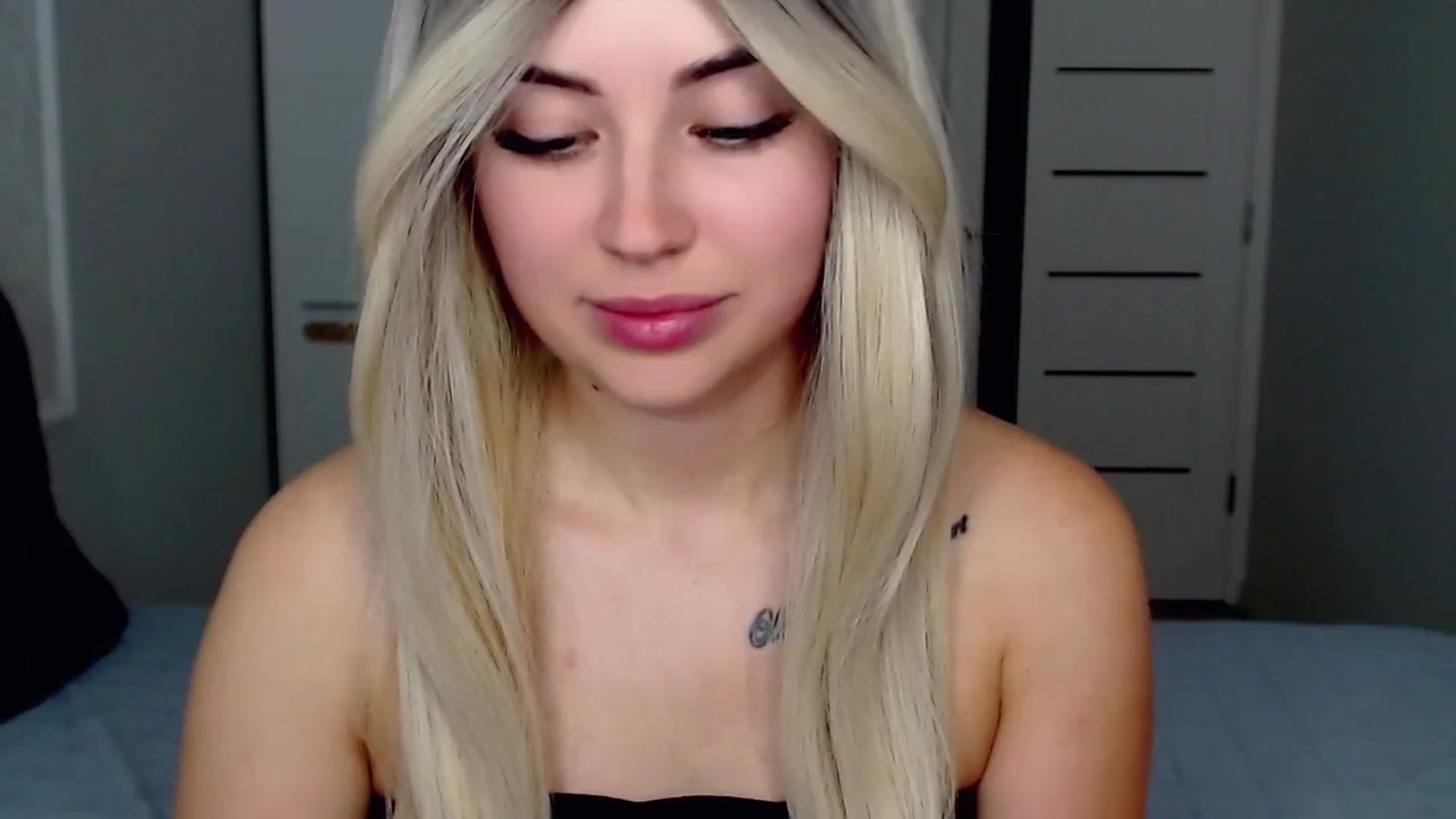 Gallery image thumbnail from SinfulAngelll's myfreecams stream on, 08/06/2023, 14:25 image 8 of 20