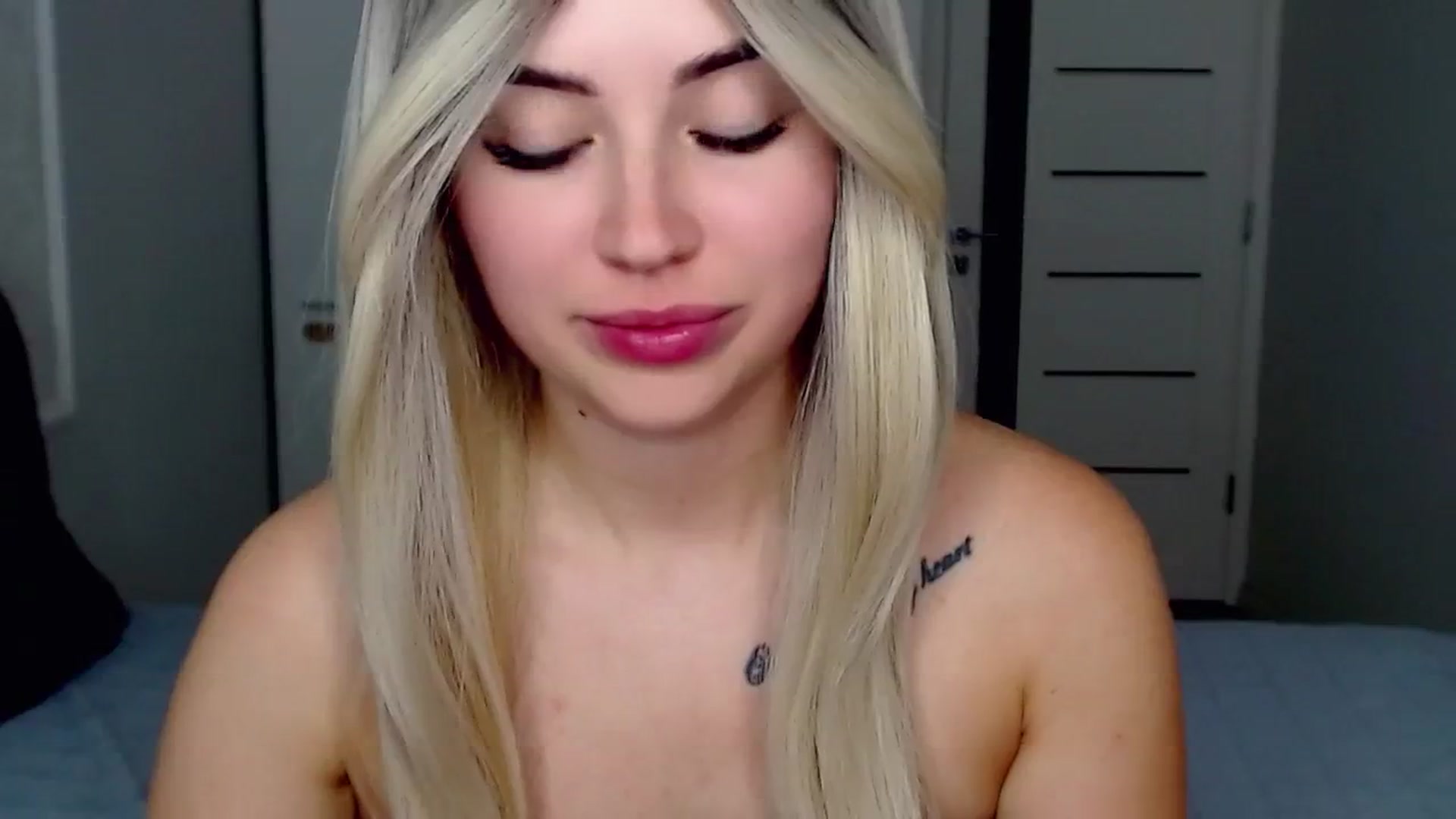 Gallery image thumbnail from SinfulAngelll's myfreecams stream on, 08/06/2023, 14:25 image 9 of 20