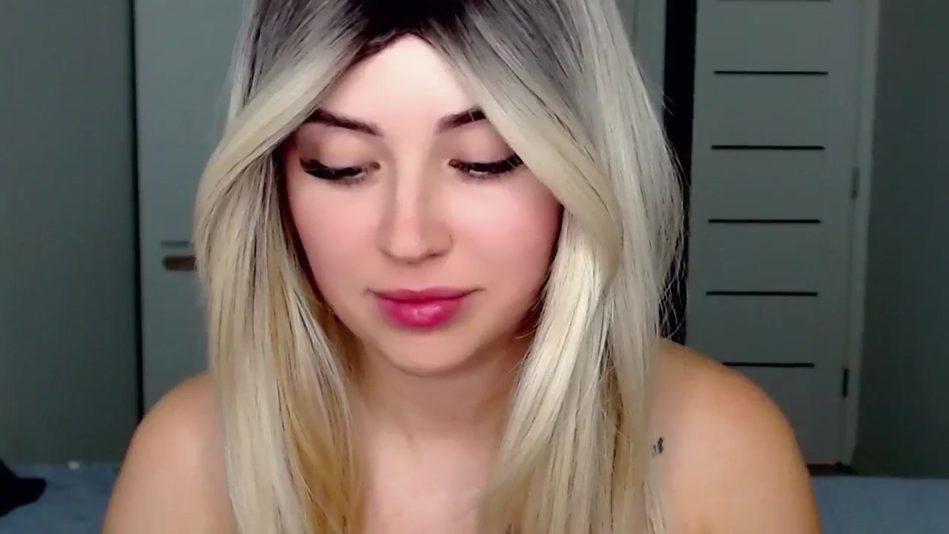 Gallery image thumbnail from SinfulAngelll's myfreecams stream on, 08/06/2023, 18:35 image 14 of 20