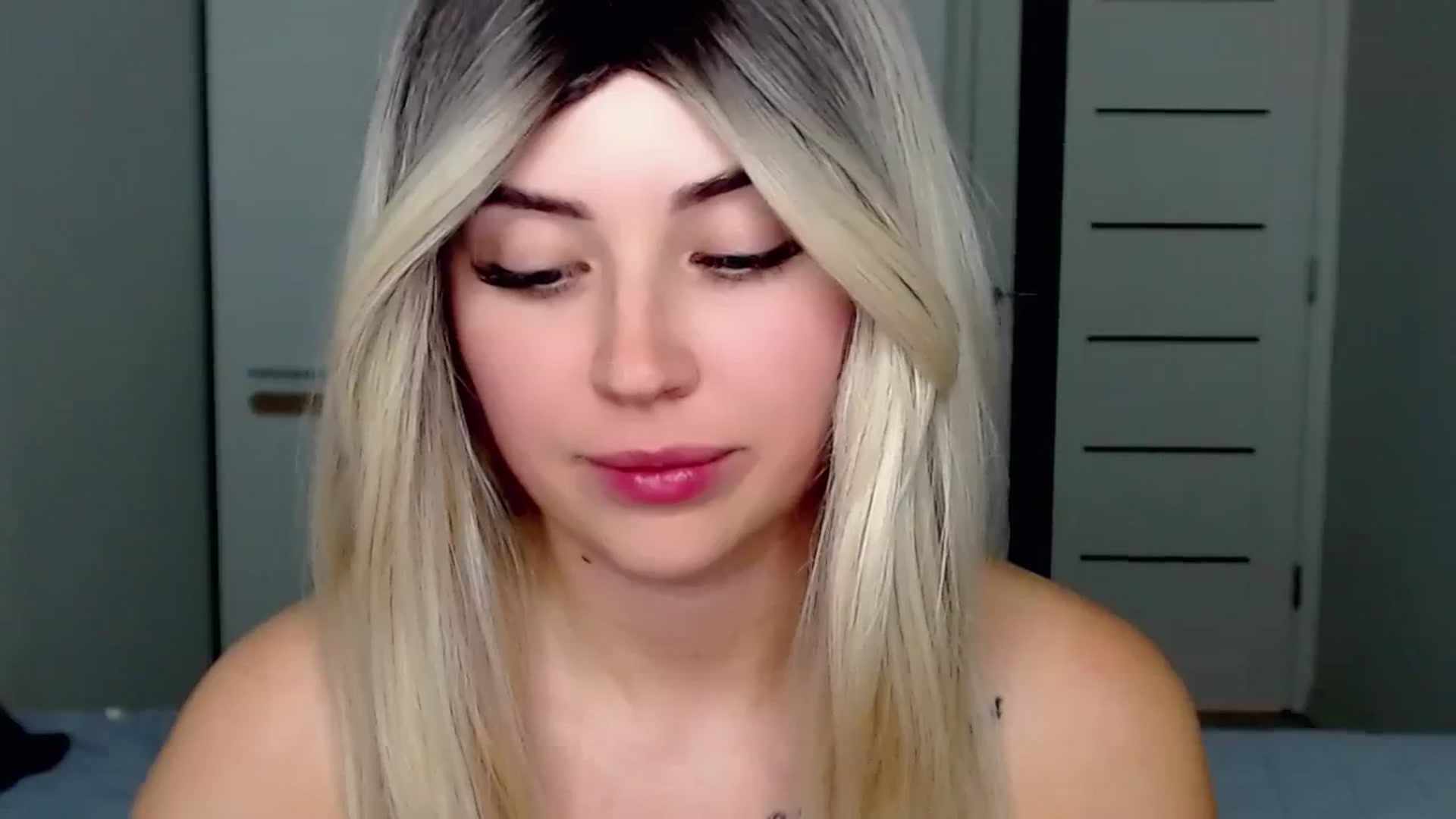 Gallery image thumbnail from SinfulAngelll's myfreecams stream on, 08/06/2023, 18:35 image 16 of 20
