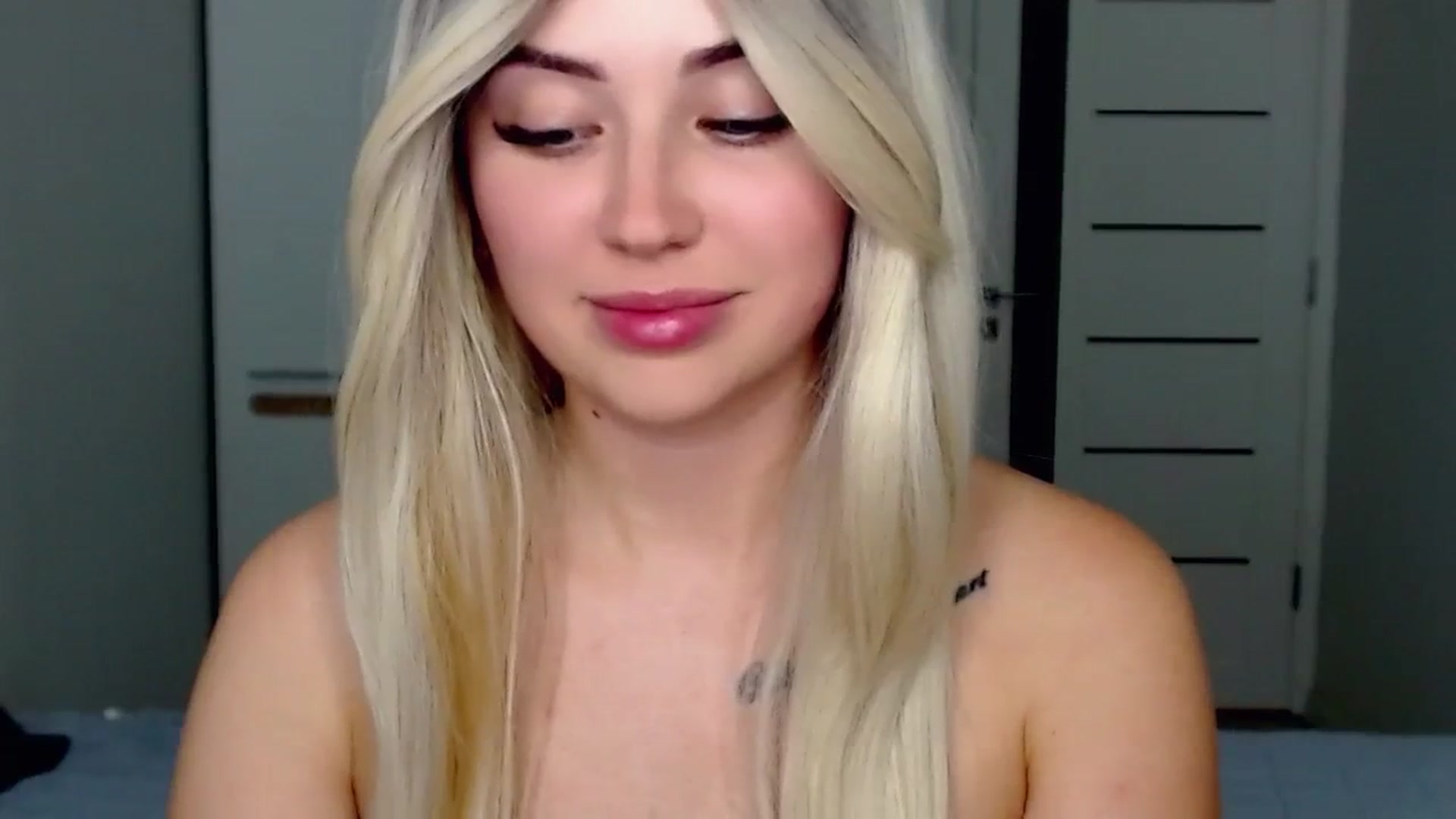 Gallery image thumbnail from SinfulAngelll's myfreecams stream on, 08/06/2023, 18:35 image 6 of 20